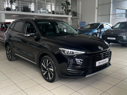 Exclusive | Podgrzewane Fotele I Kierownica | Kamera 360 | CarPlay