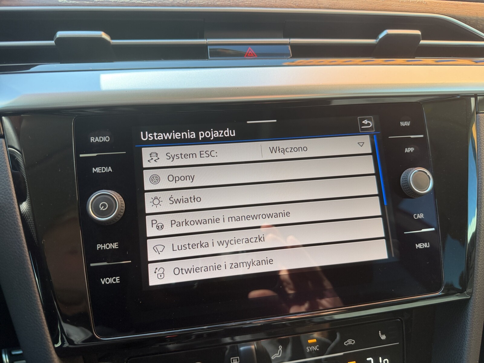 Volkswagen Arteon - zdjęcie 26
