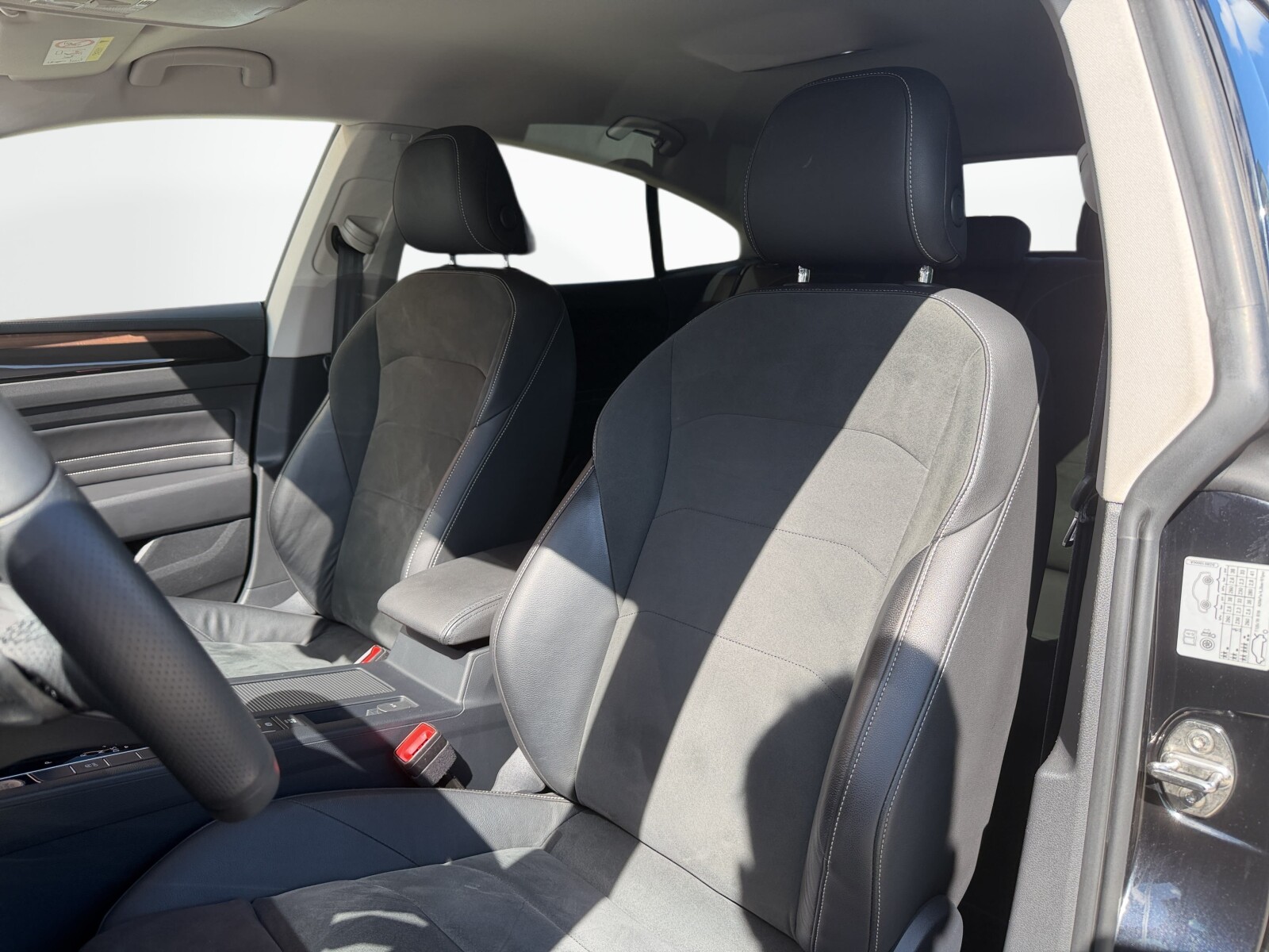 Volkswagen Arteon - zdjęcie 11