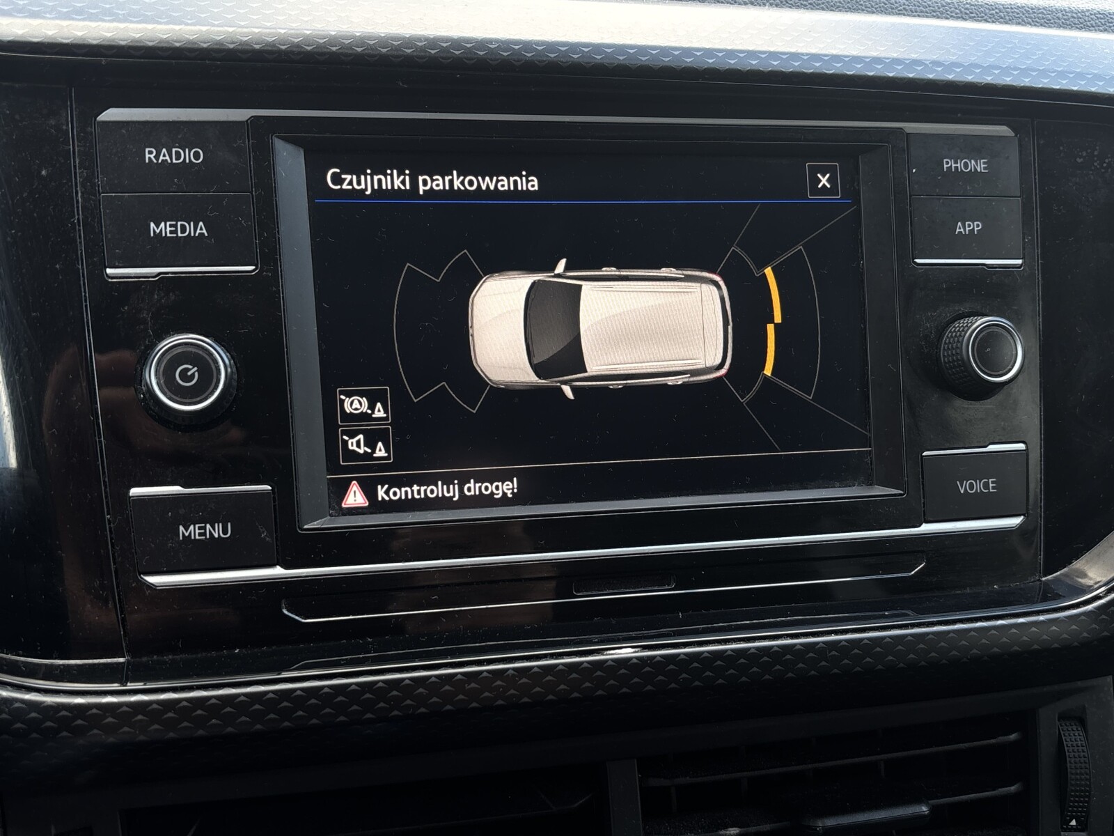 Volkswagen T-Cross - zdjęcie 16
