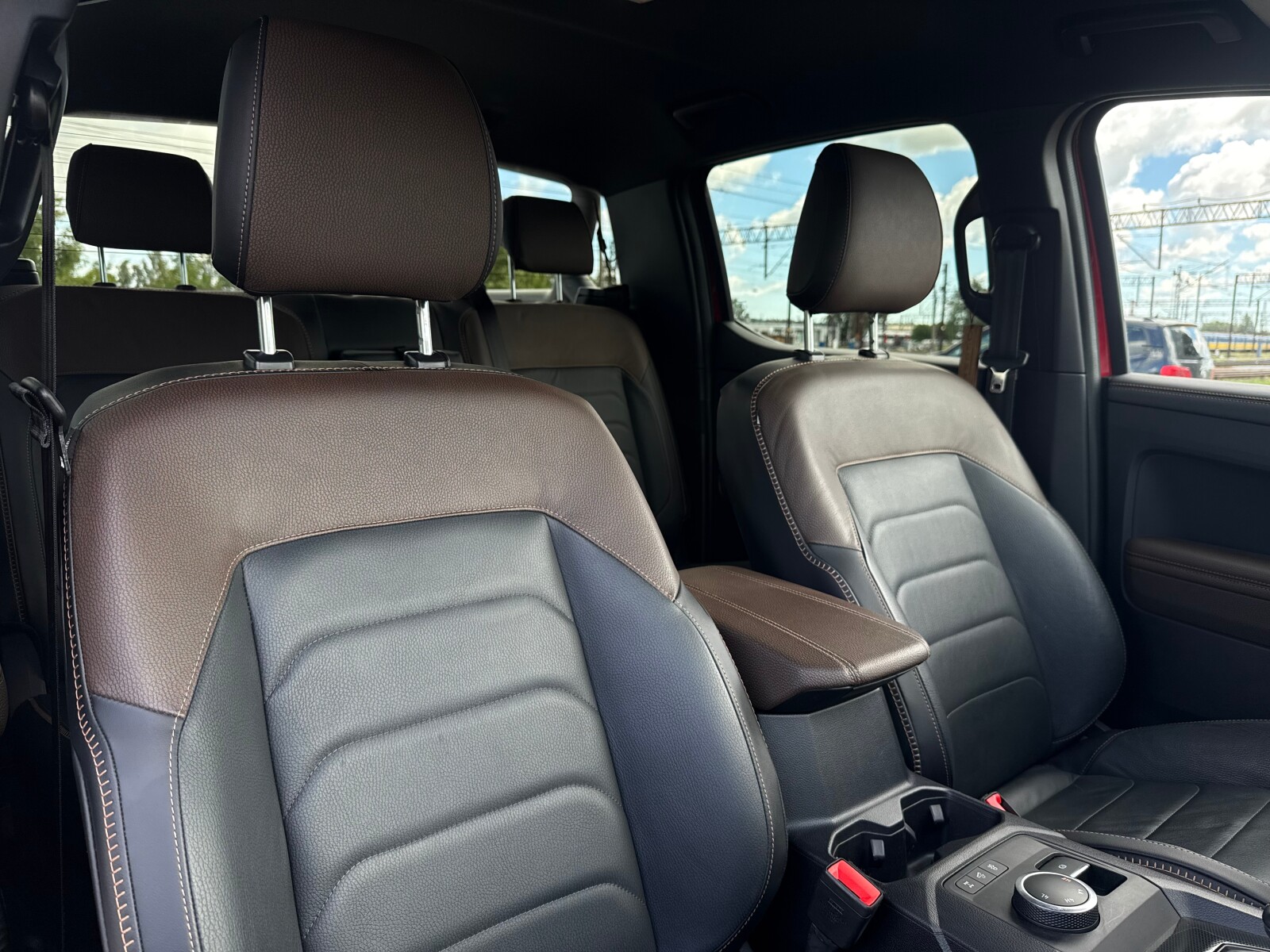 Volkswagen Amarok - zdjęcie 18