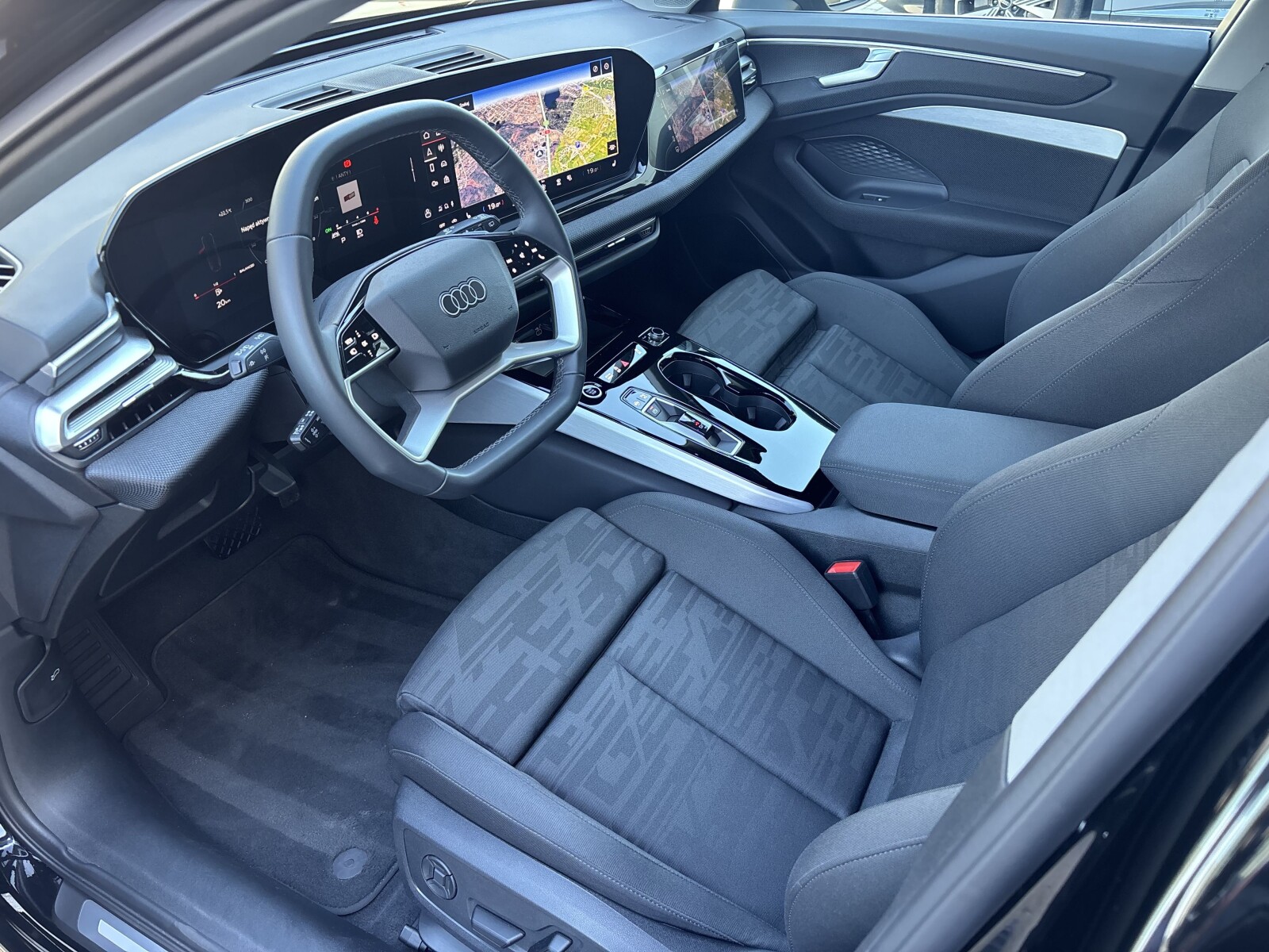 Audi A6 Avant - zdjęcie 32