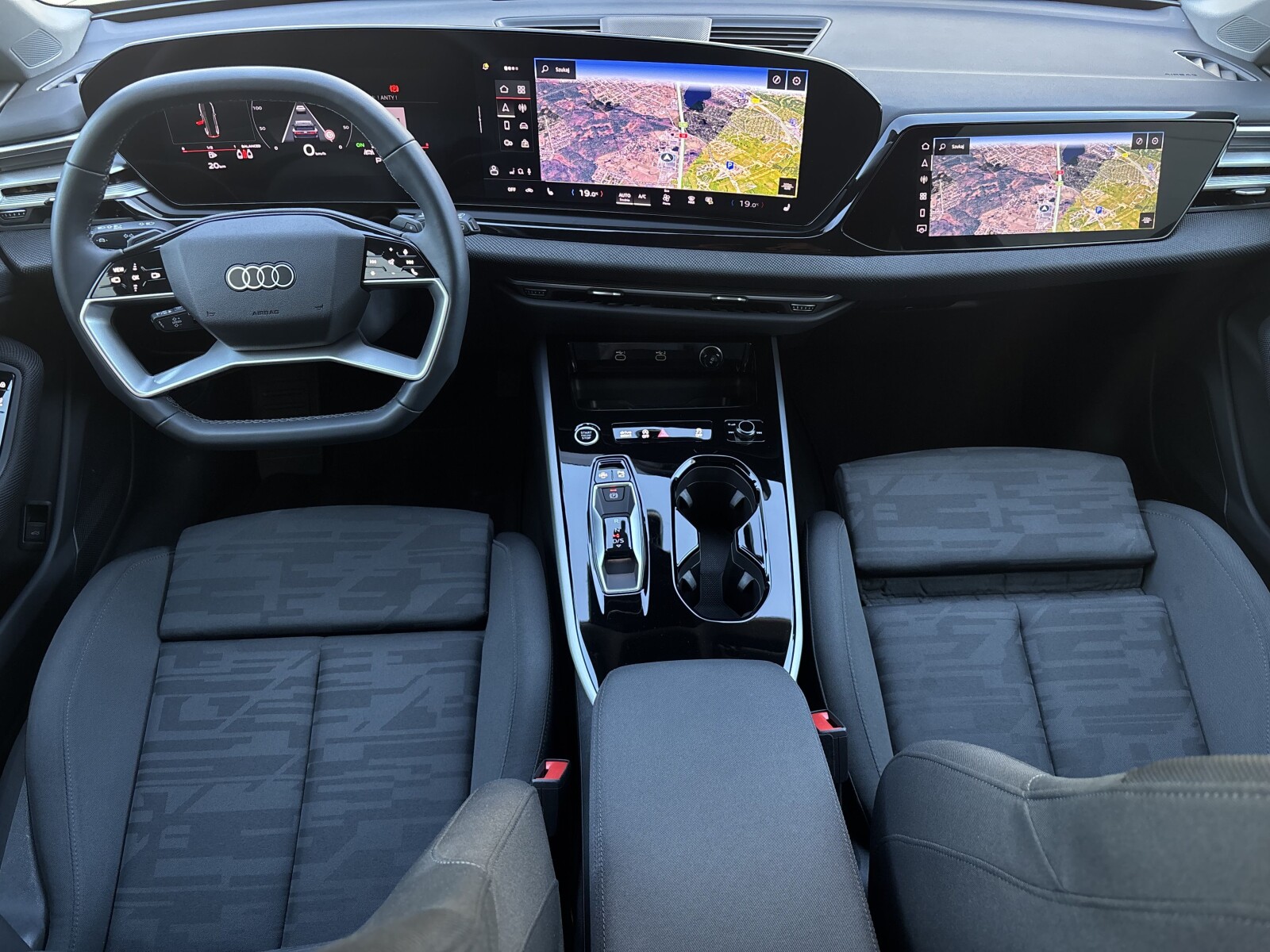 Audi A6 Avant - zdjęcie 9