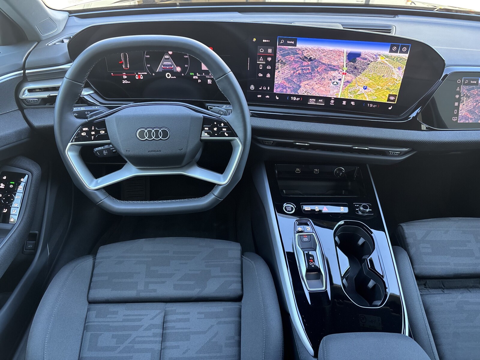 Audi A6 Avant - zdjęcie 10