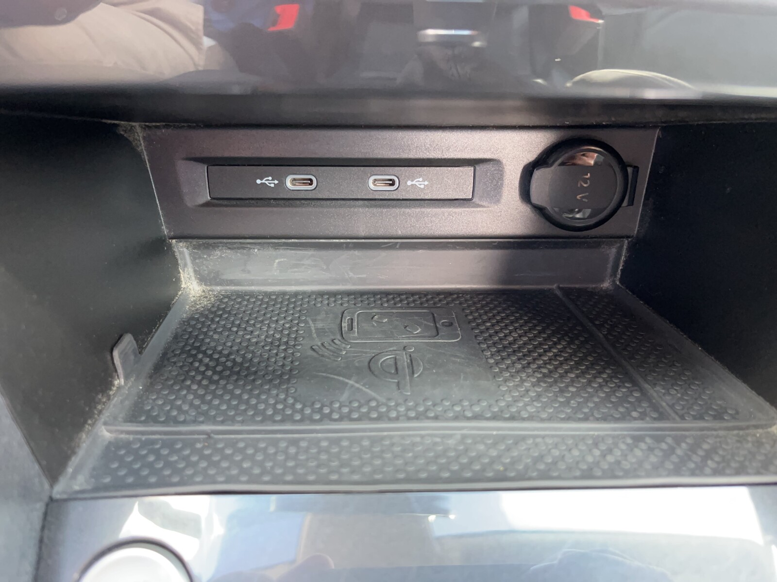 Volkswagen Tiguan Allspace - zdjęcie 31