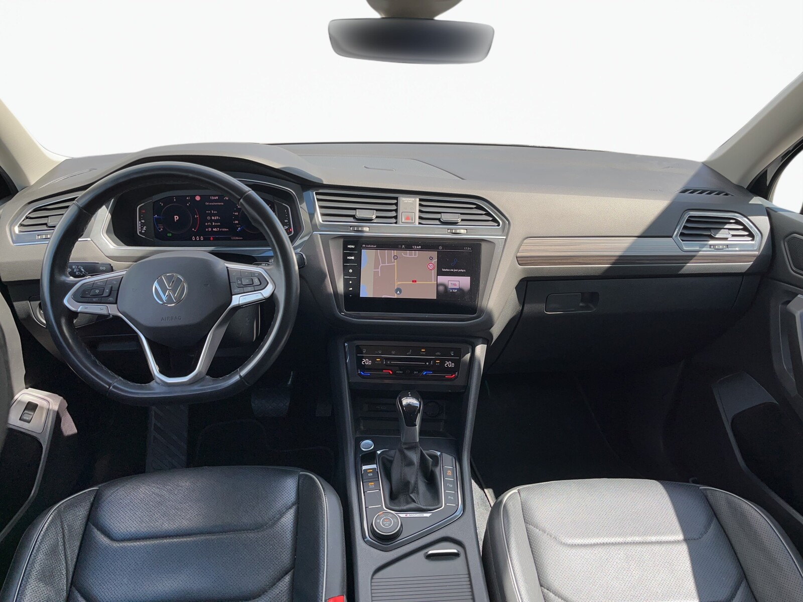 Volkswagen Tiguan Allspace - zdjęcie 11