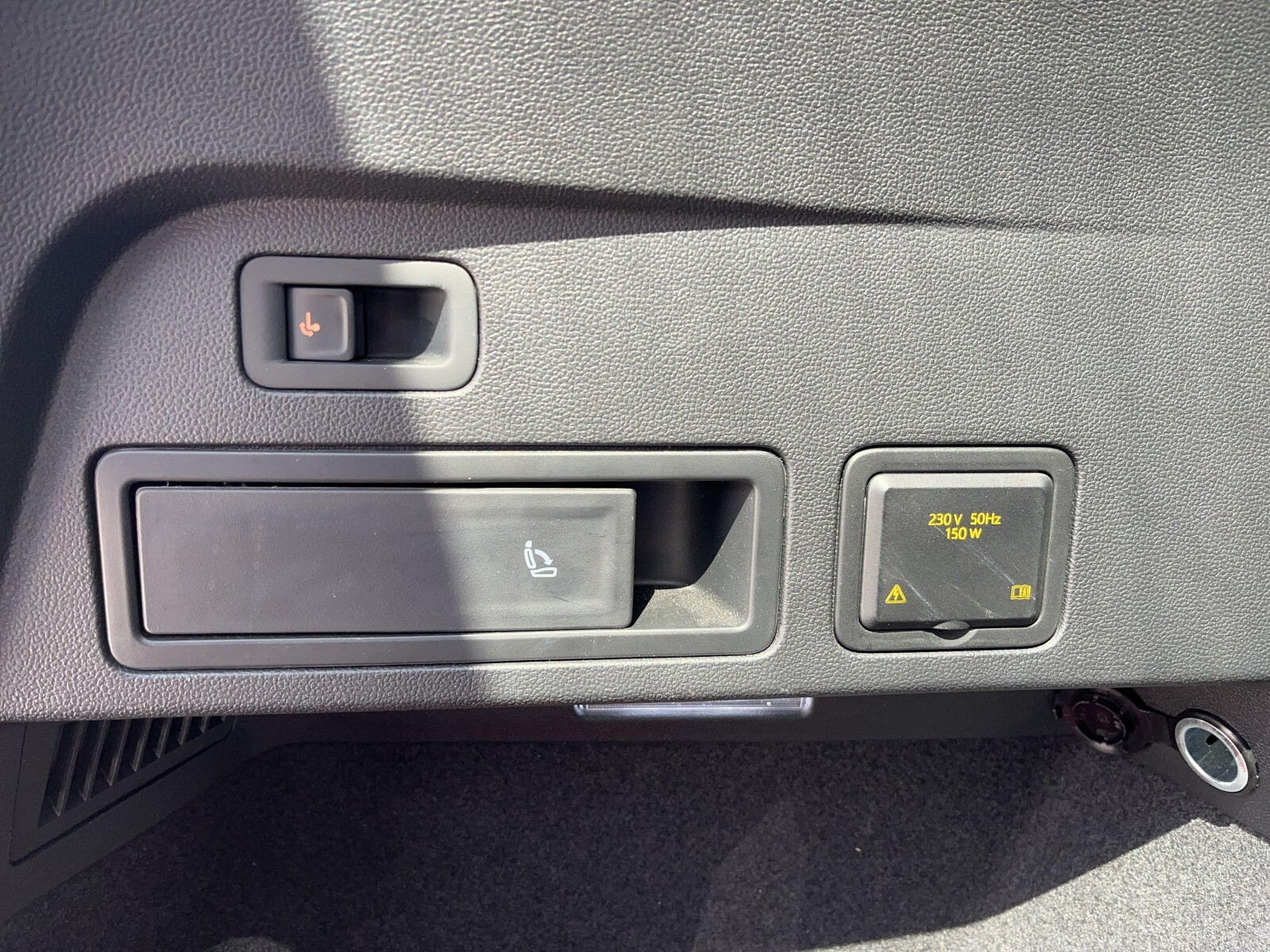 Volkswagen Tiguan Allspace - zdjęcie 15