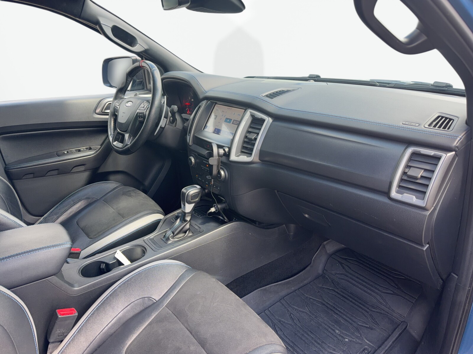 Ford Ranger Raptor - zdjęcie 17