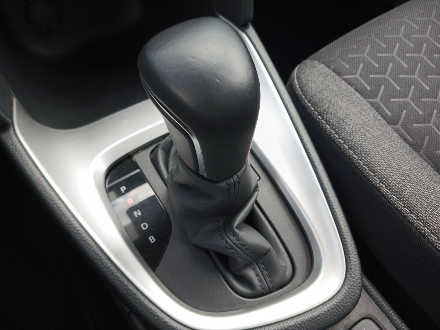 Toyota Yaris Cross - zdjęcie 18