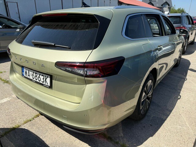 Škoda Superb Combi - zdjęcie 3
