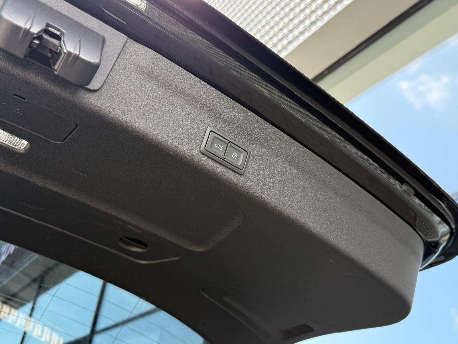 Audi A6 Avant - zdjęcie 21