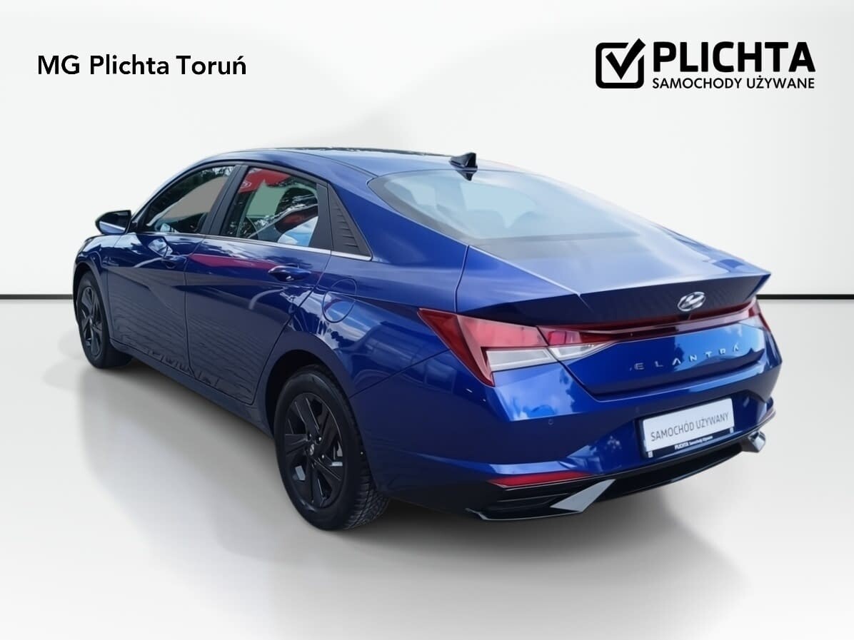 Hyundai Elantra - zdjęcie 30