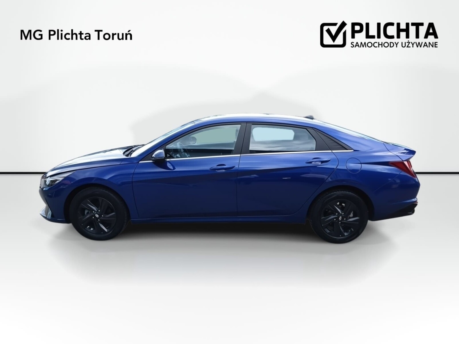 Hyundai Elantra - zdjęcie 8