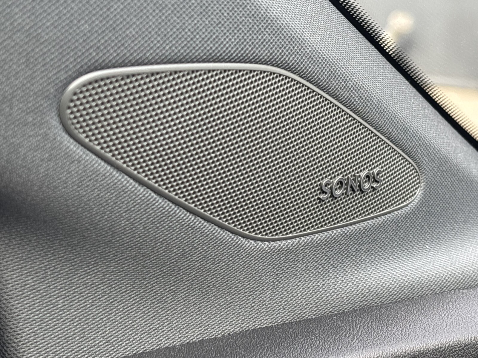Audi Q4 e-tron - zdjęcie 24