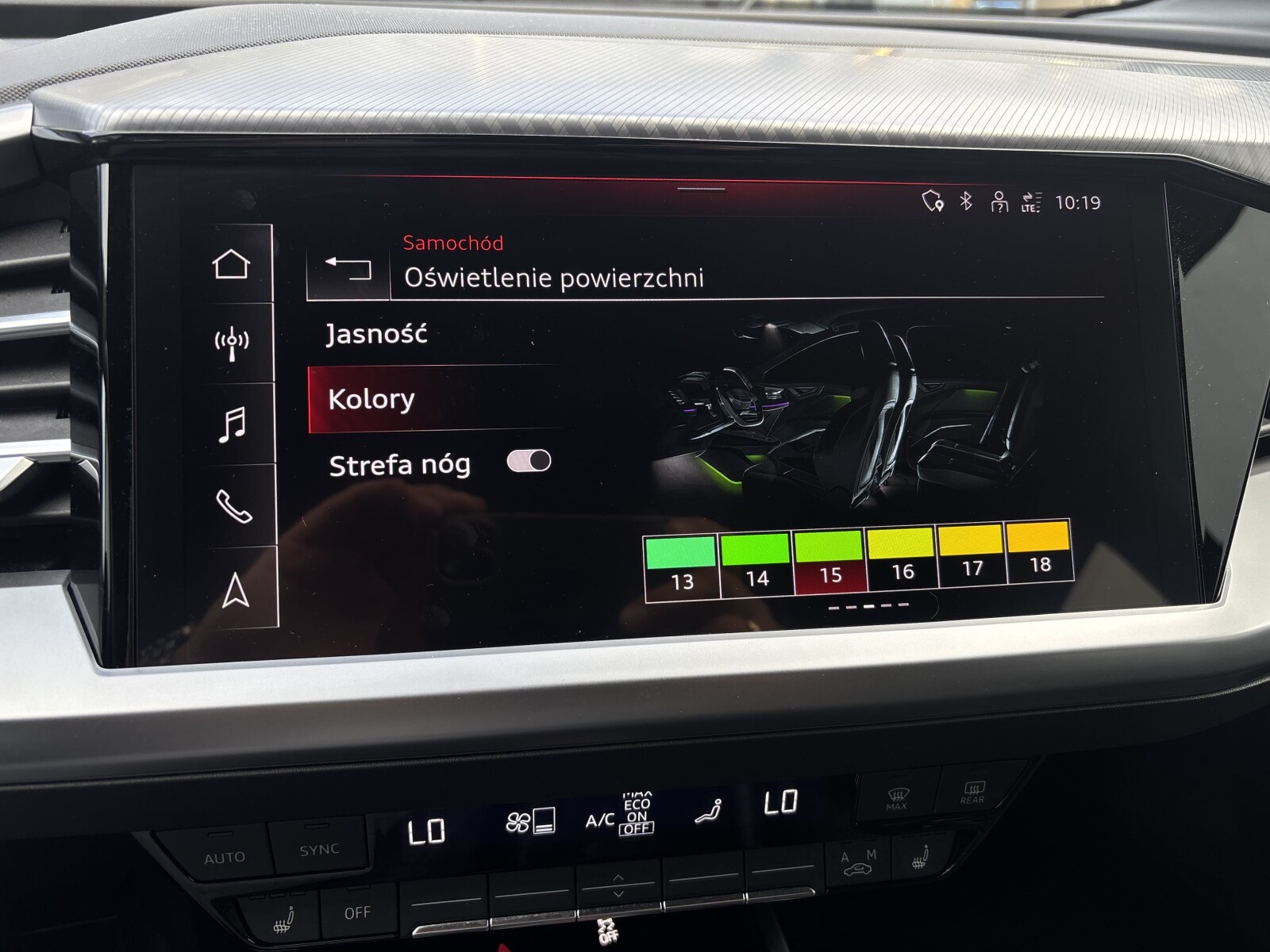 Audi Q4 e-tron - zdjęcie 20