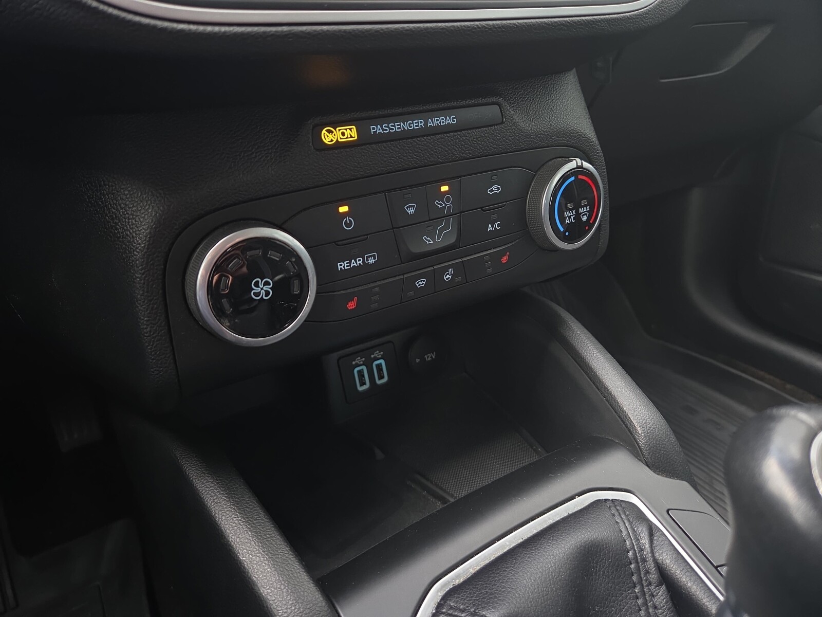 Ford Focus - zdjęcie 14