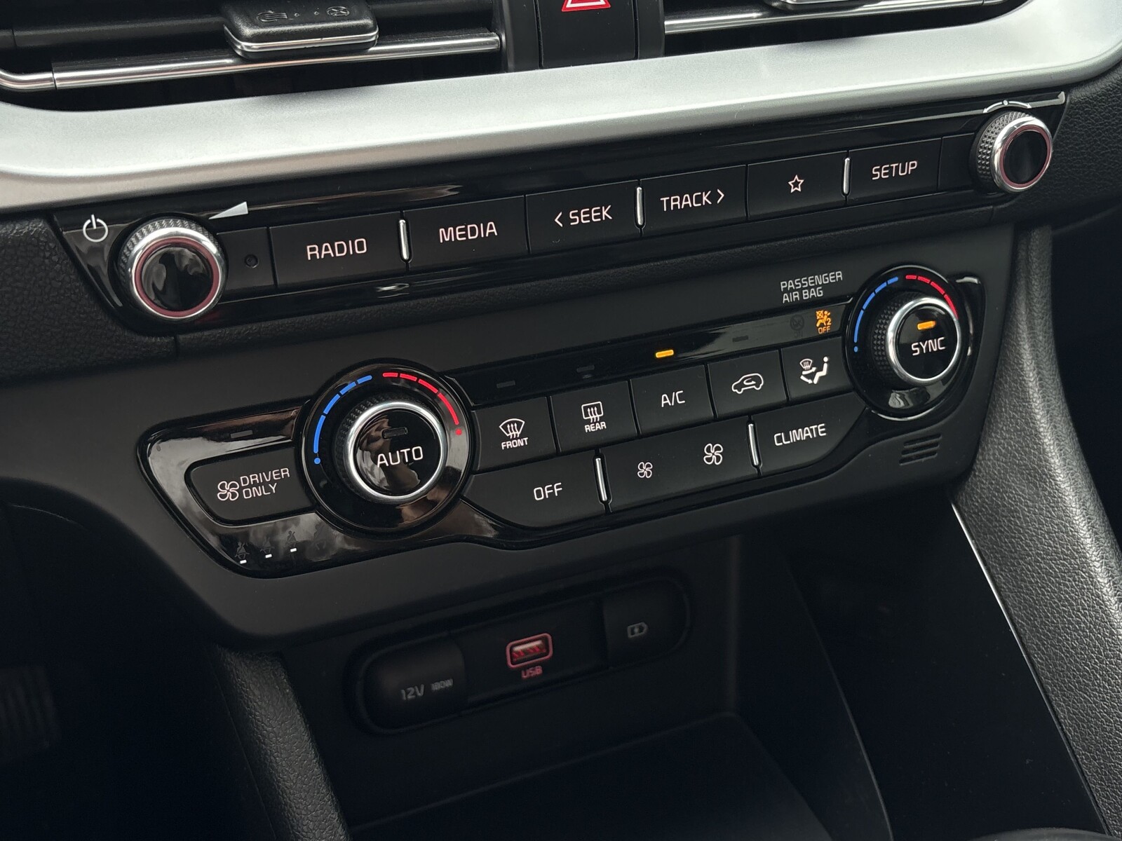 Kia Niro - zdjęcie 23