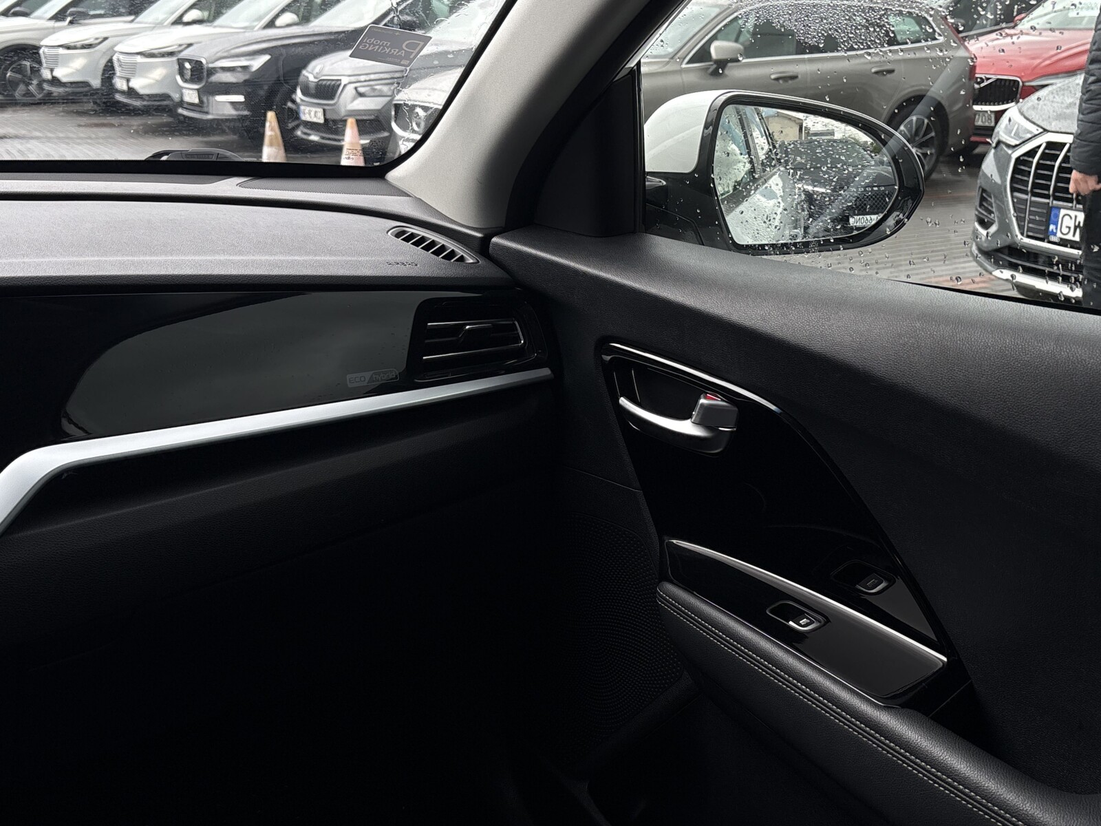 Kia Niro - zdjęcie 13