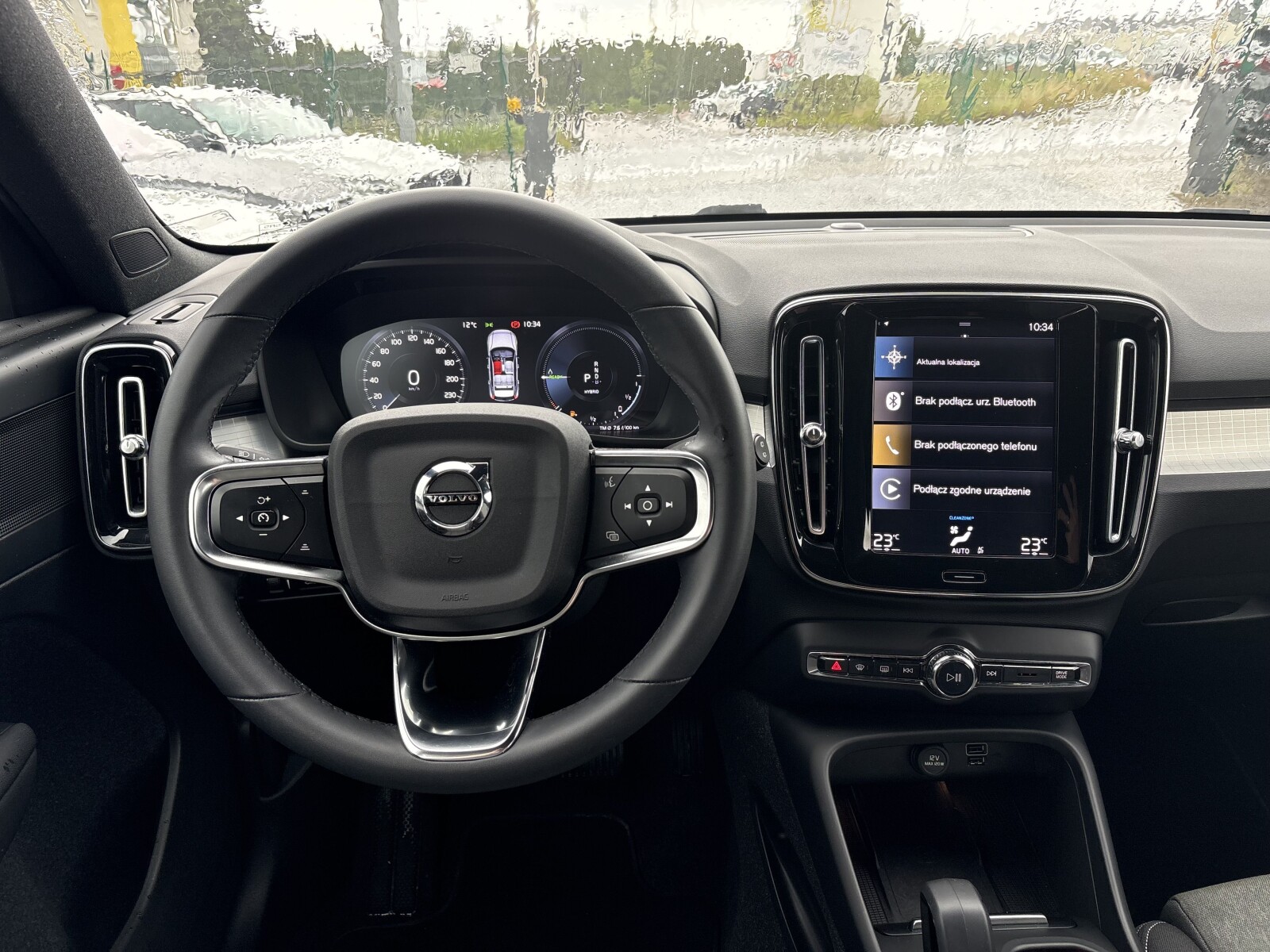 Volvo XC 40 - zdjęcie 10