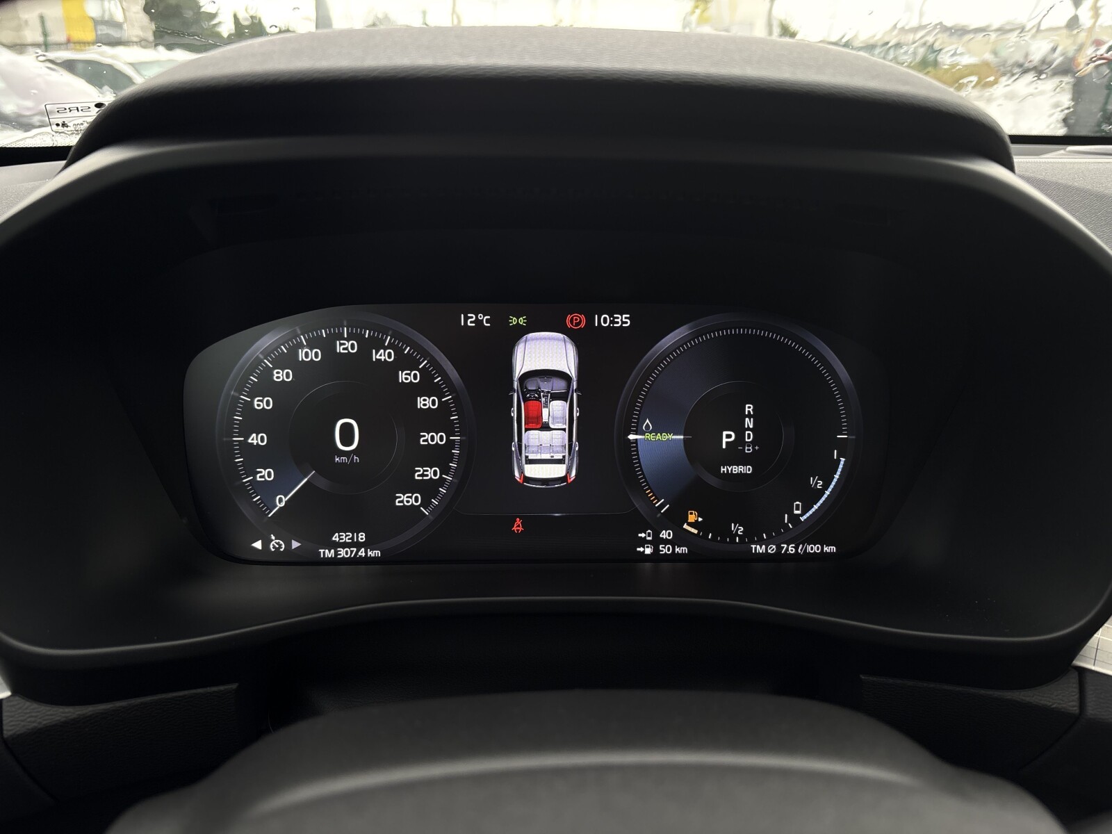 Volvo XC 40 - zdjęcie 14