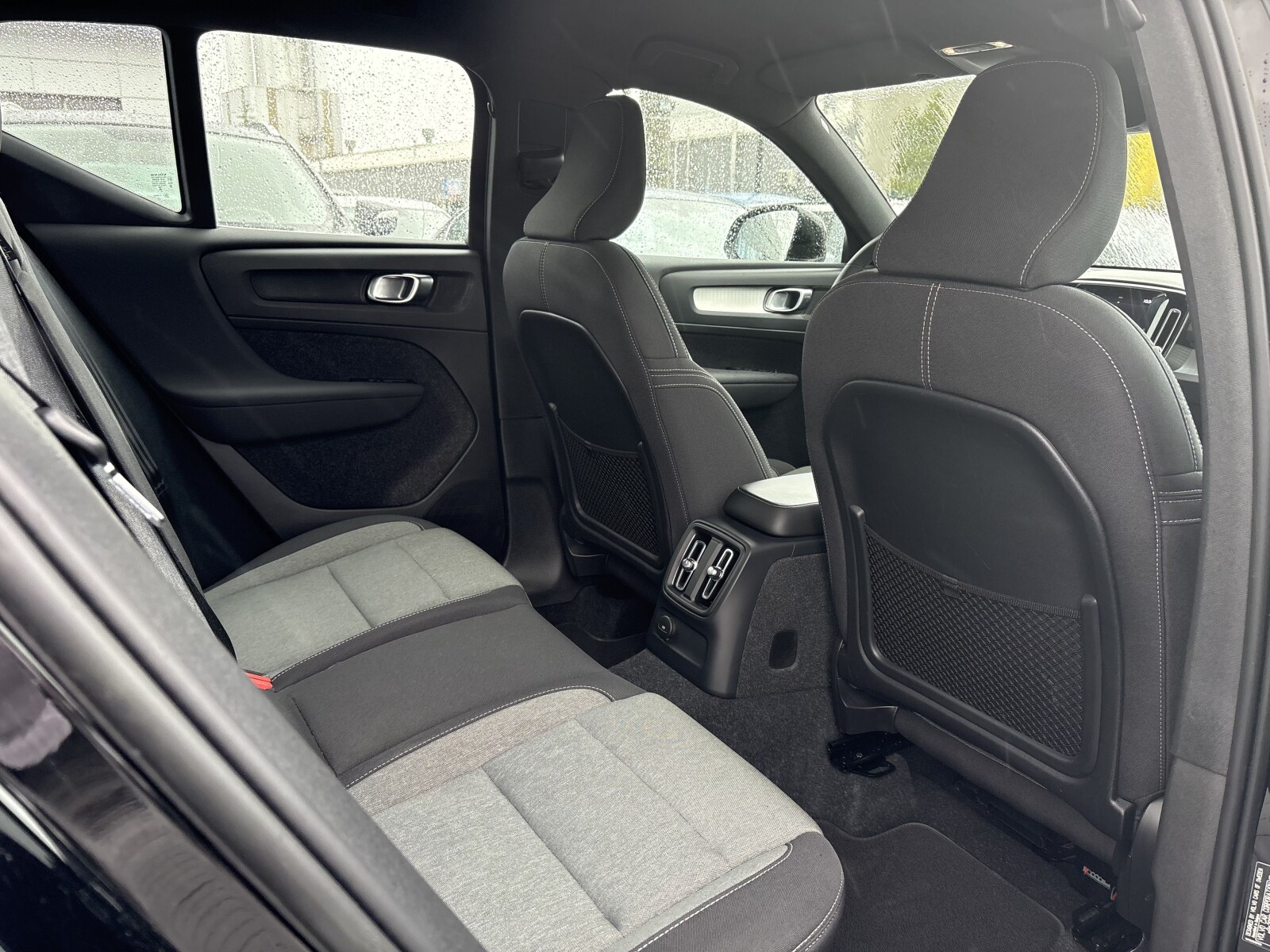 Volvo XC 40 - zdjęcie 25