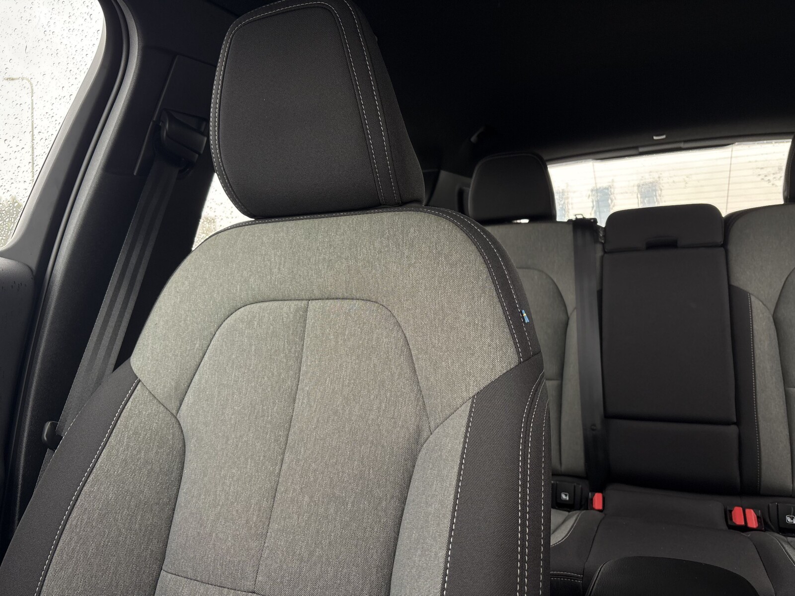 Volvo XC 40 - zdjęcie 12