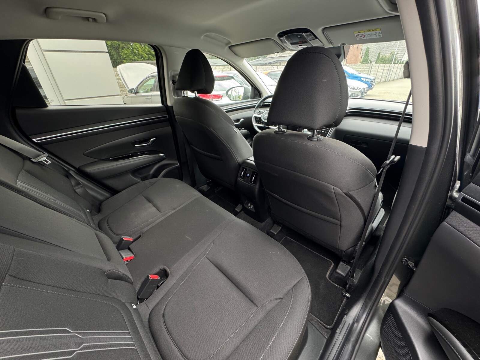 Hyundai Tucson - zdjęcie 9