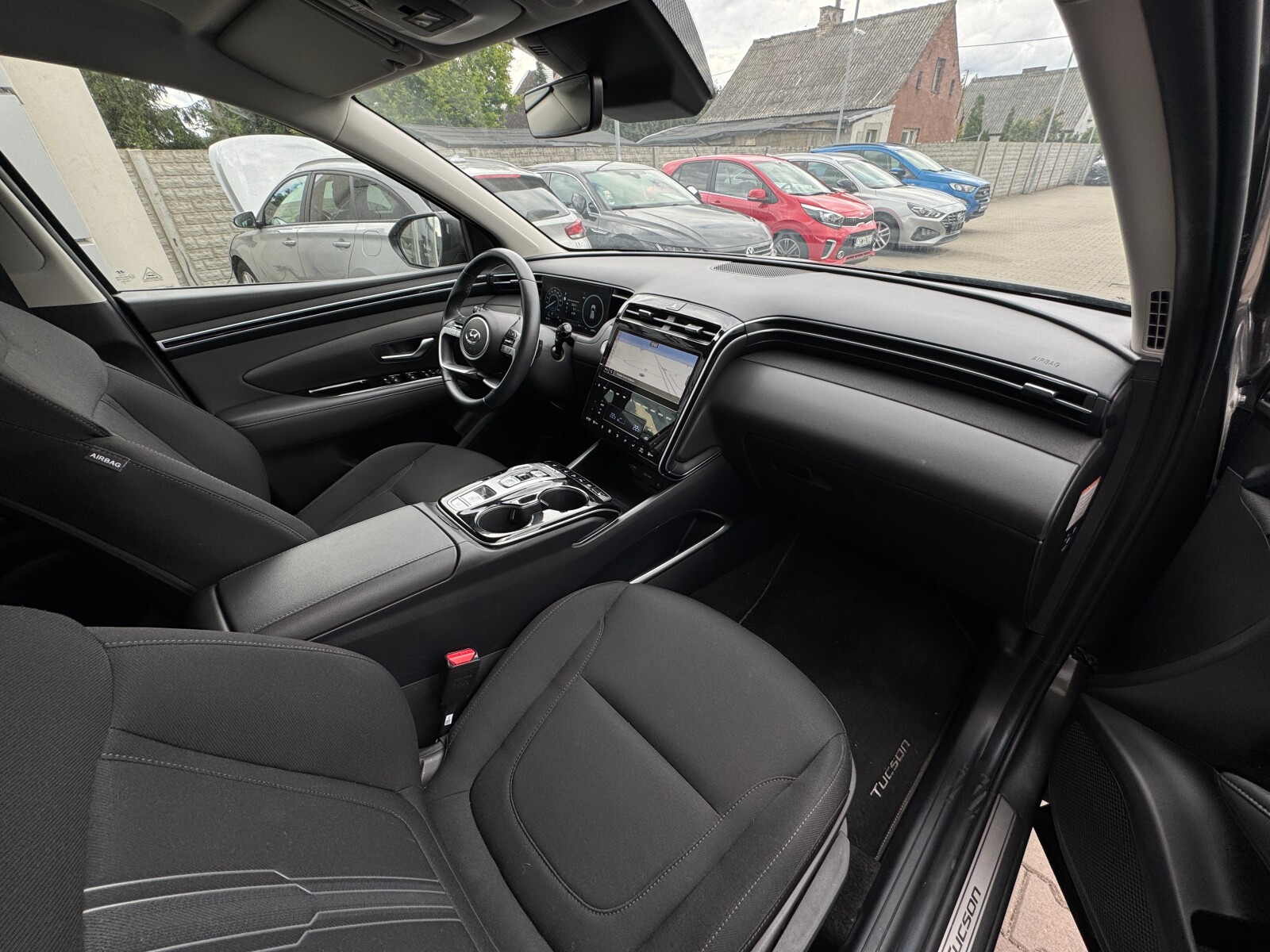Hyundai Tucson - zdjęcie 12