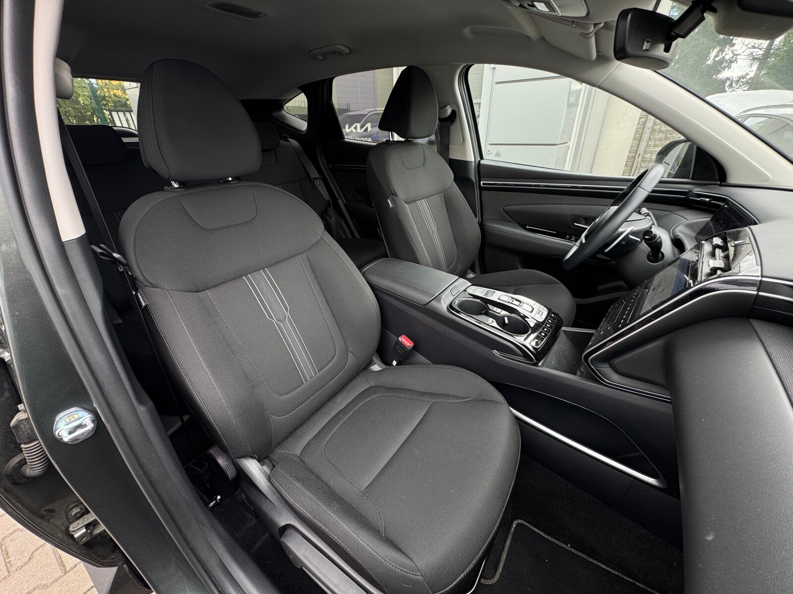 Hyundai Tucson - zdjęcie 13