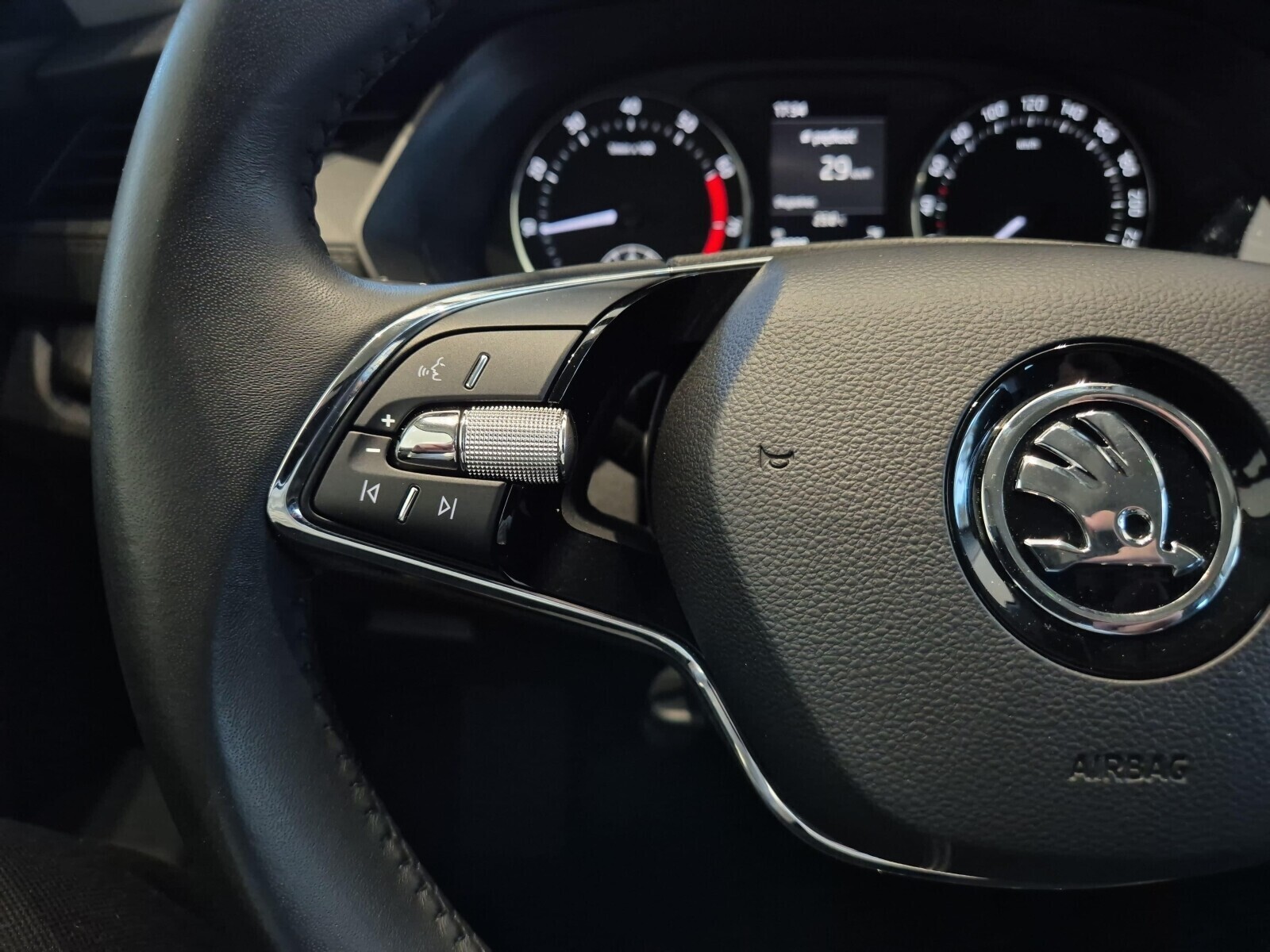 Škoda Octavia - zdjęcie 15