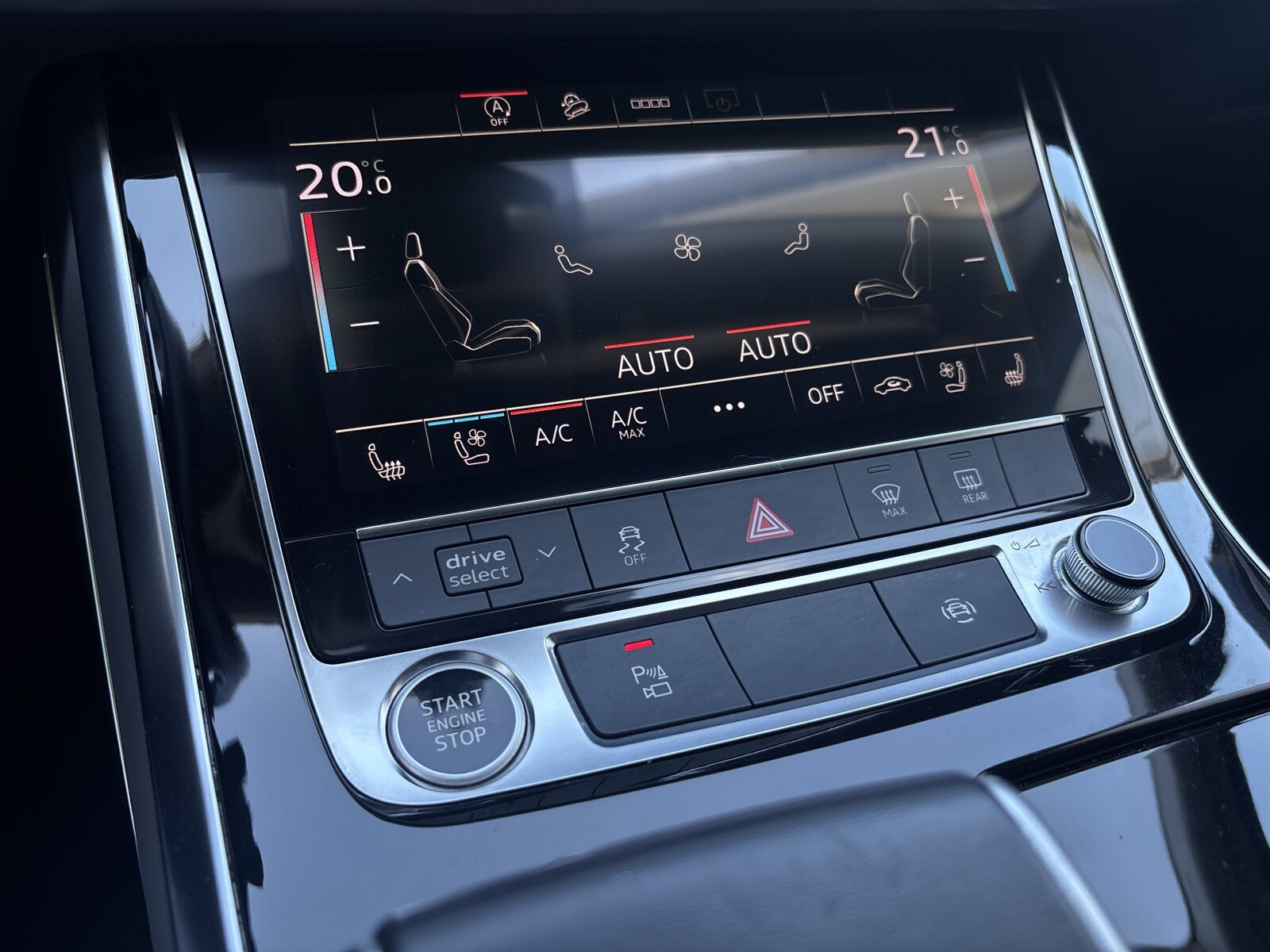 Audi Q7 - zdjęcie 18