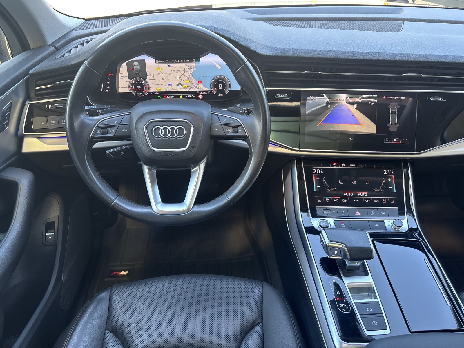 Audi Q7 - zdjęcie 10