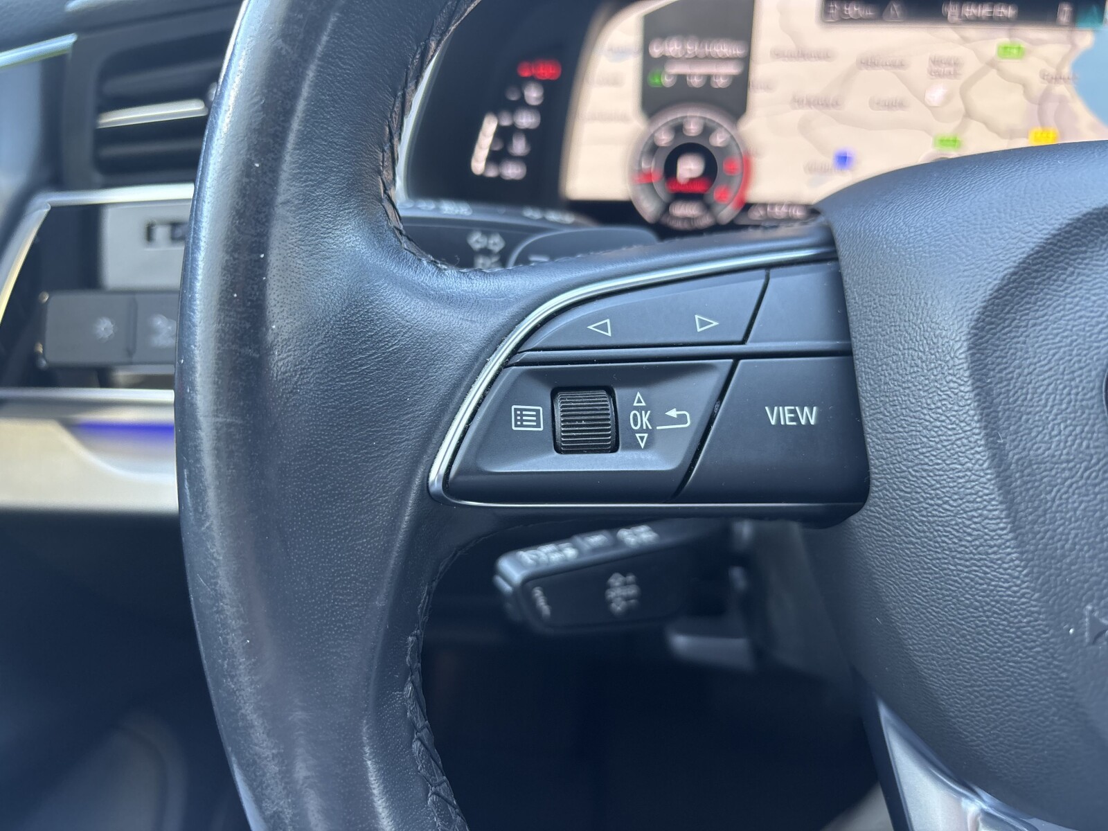 Audi Q7 - zdjęcie 12