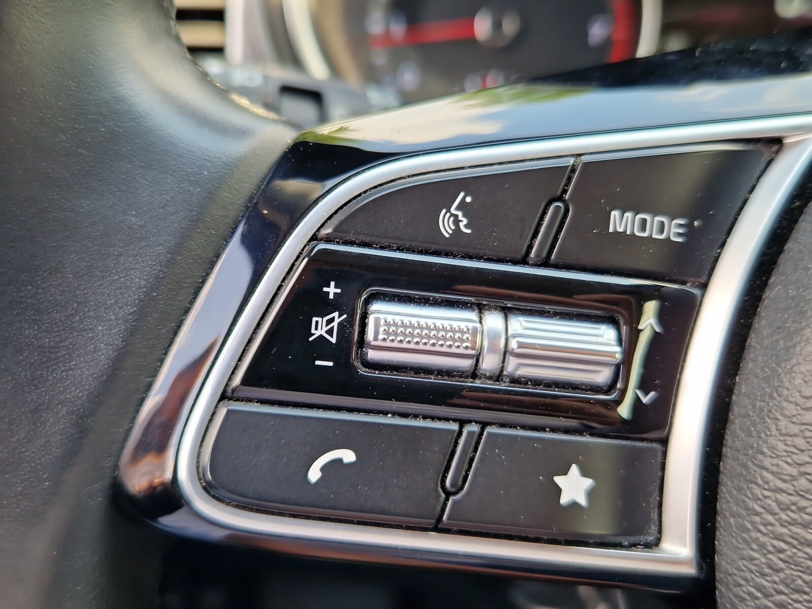 Kia Ceed - zdjęcie 18