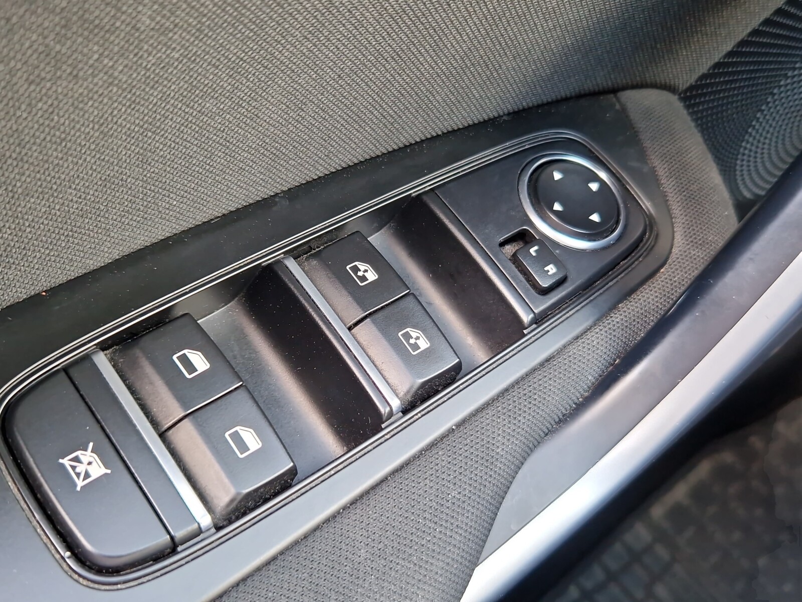 Kia Ceed - zdjęcie 16