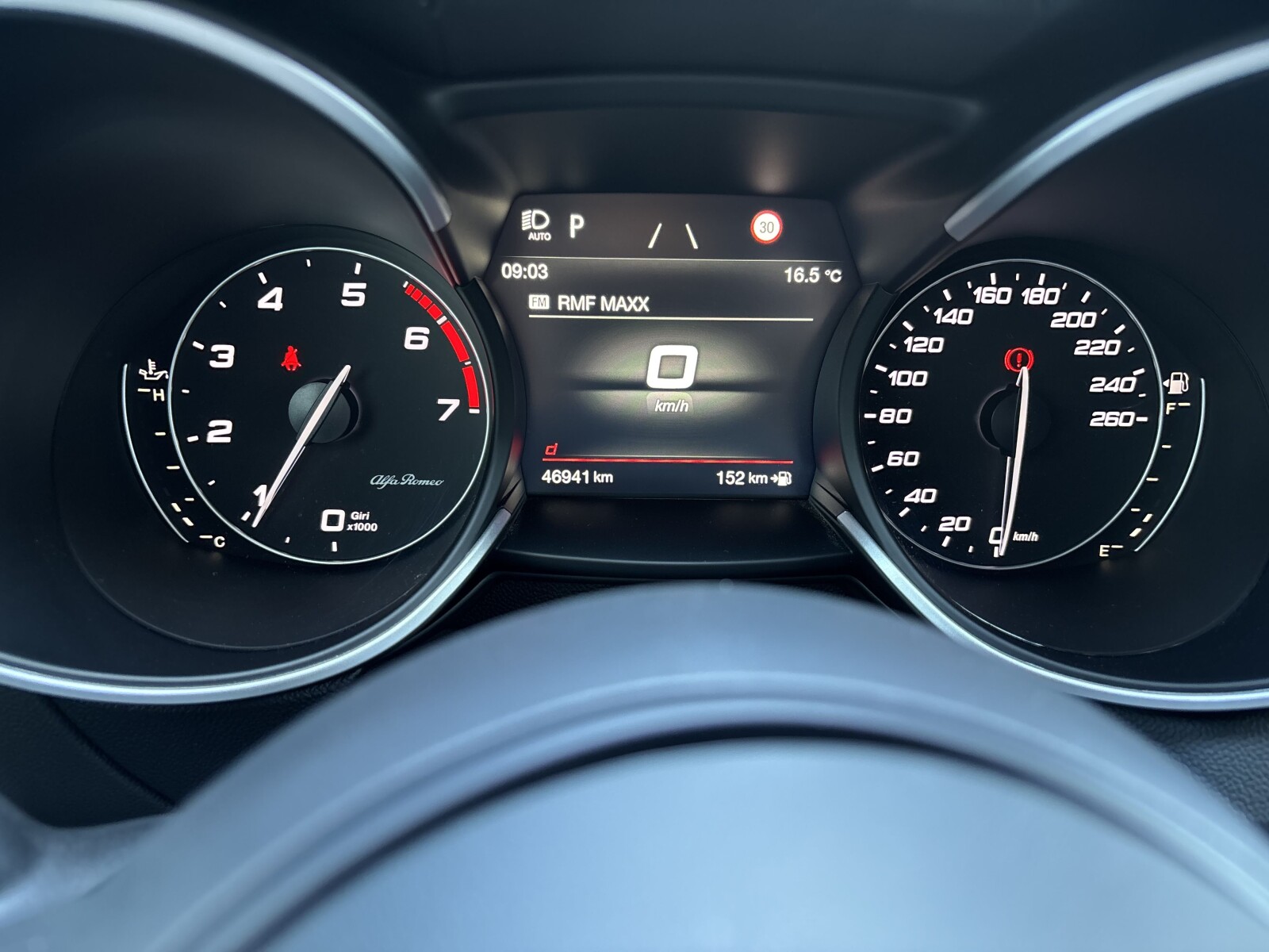 Alfa Romeo Stelvio - zdjęcie 12