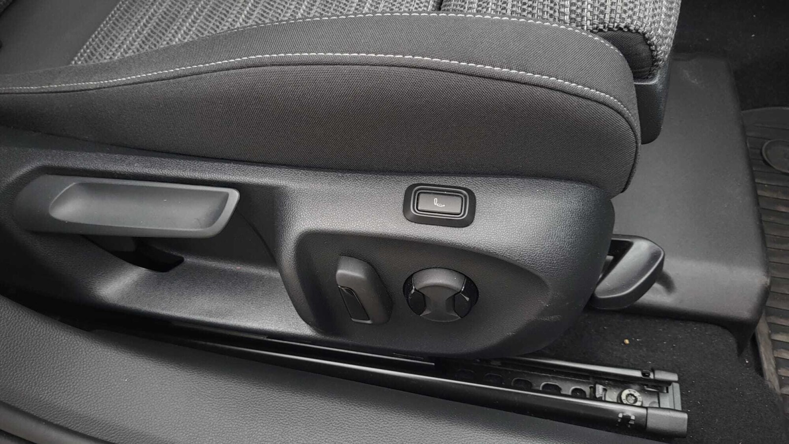 Škoda Superb Combi - zdjęcie 17