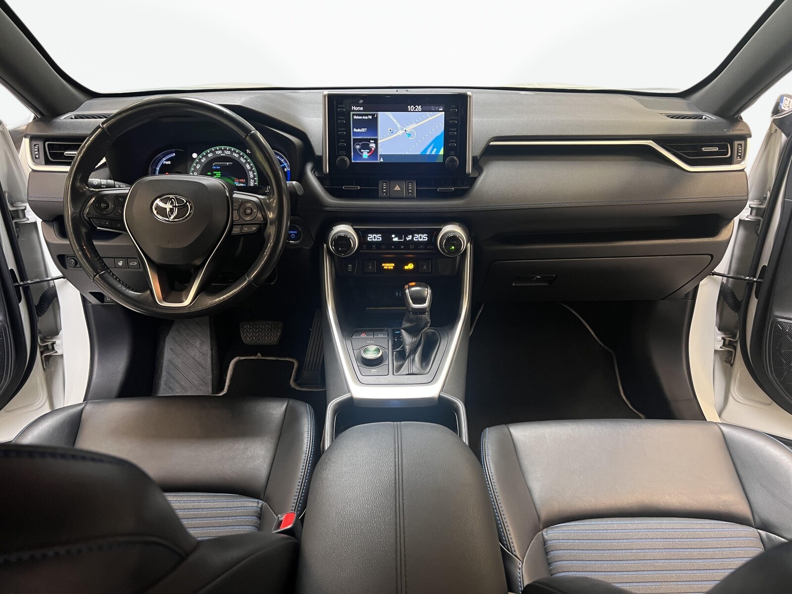 Toyota RAV 4 - zdjęcie 14