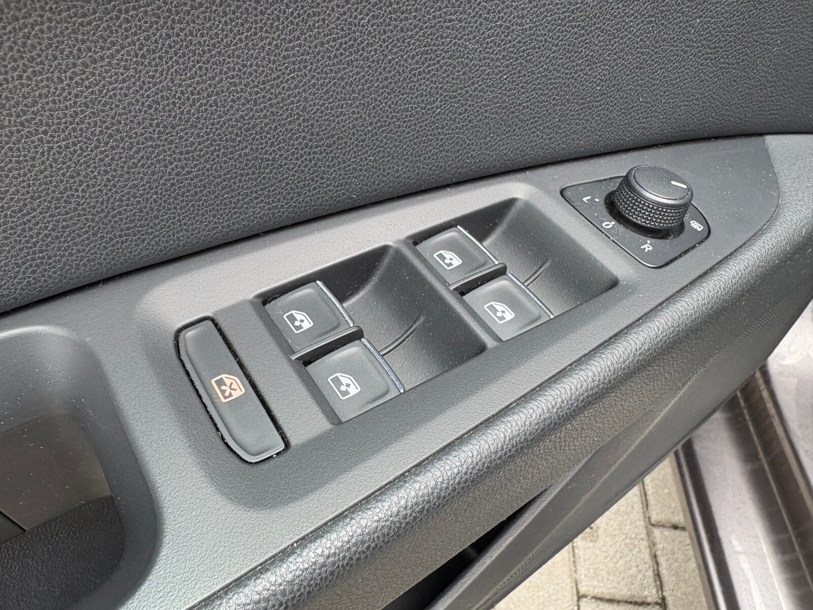 Seat Leon - zdjęcie 17
