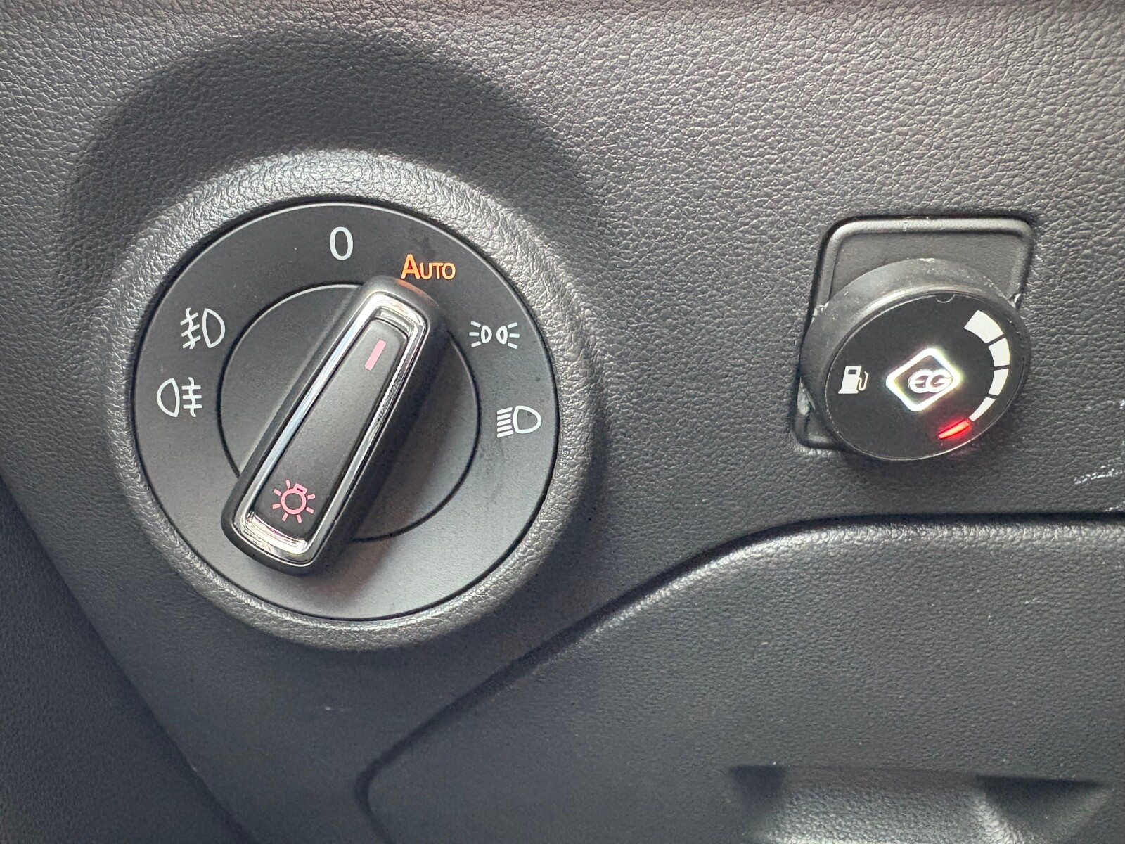 Seat Leon - zdjęcie 22