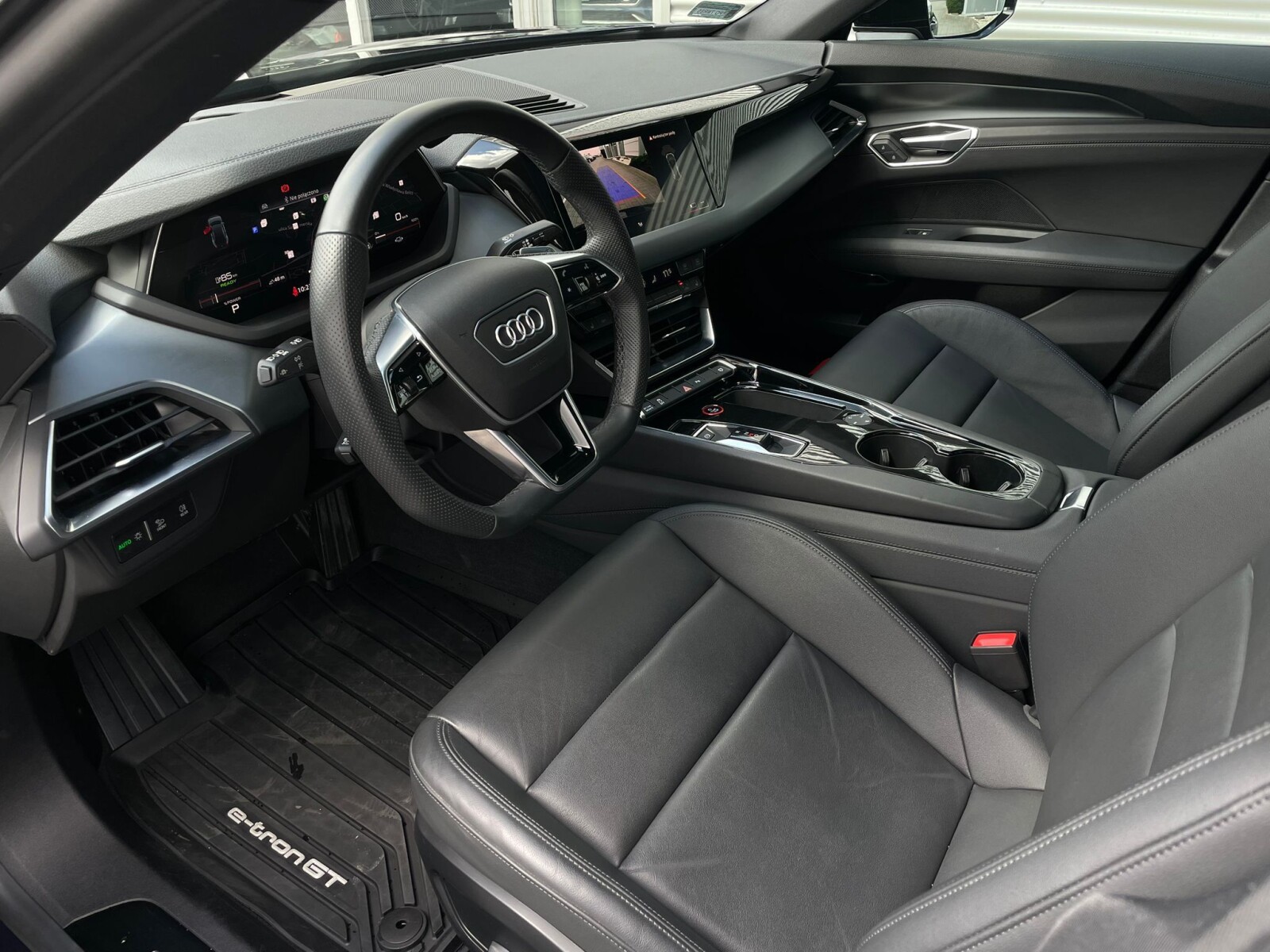 Audi e-tron GT - zdjęcie 21