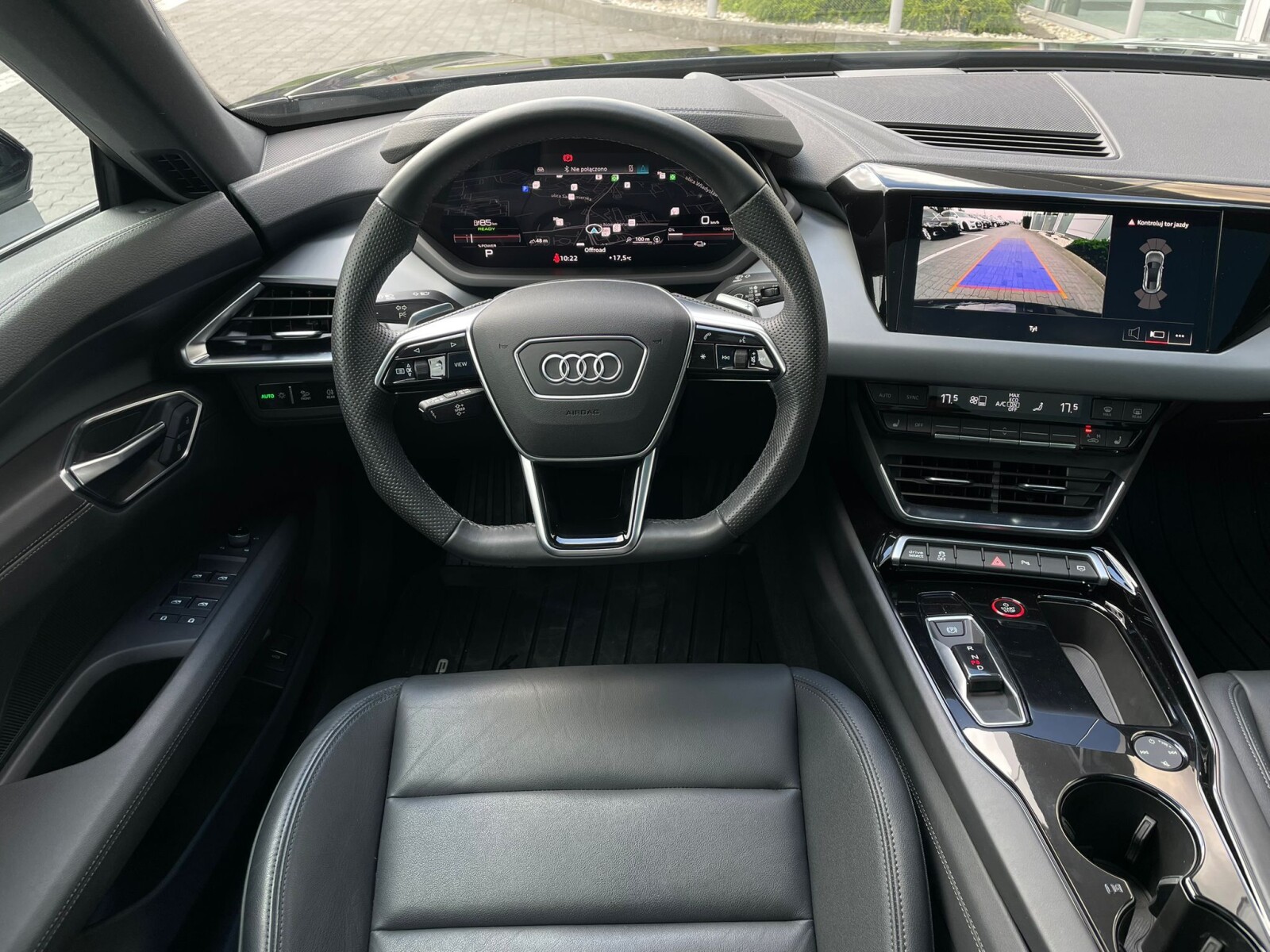 Audi e-tron GT - zdjęcie 17