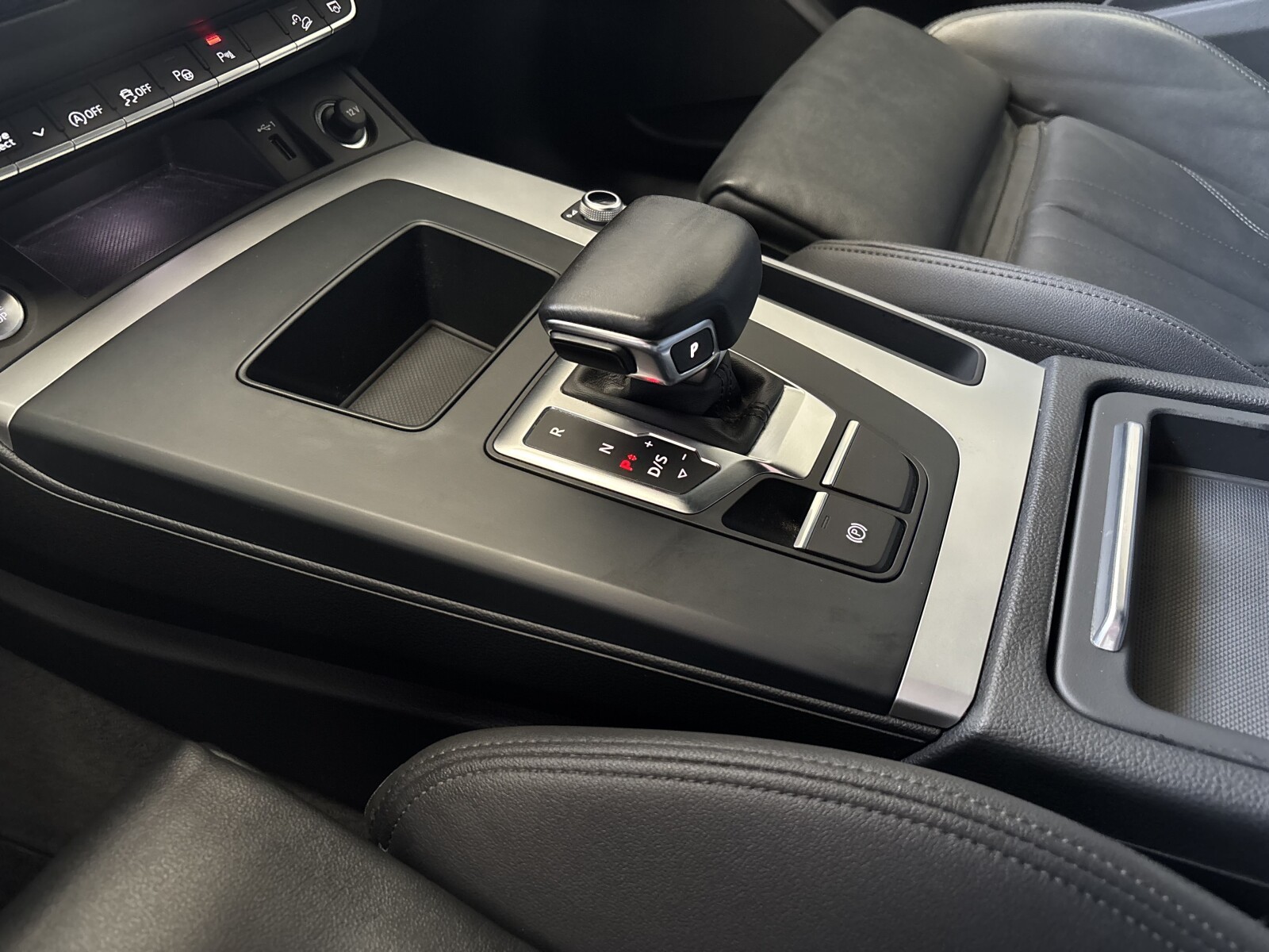 Audi Q5 Sportback - zdjęcie 19