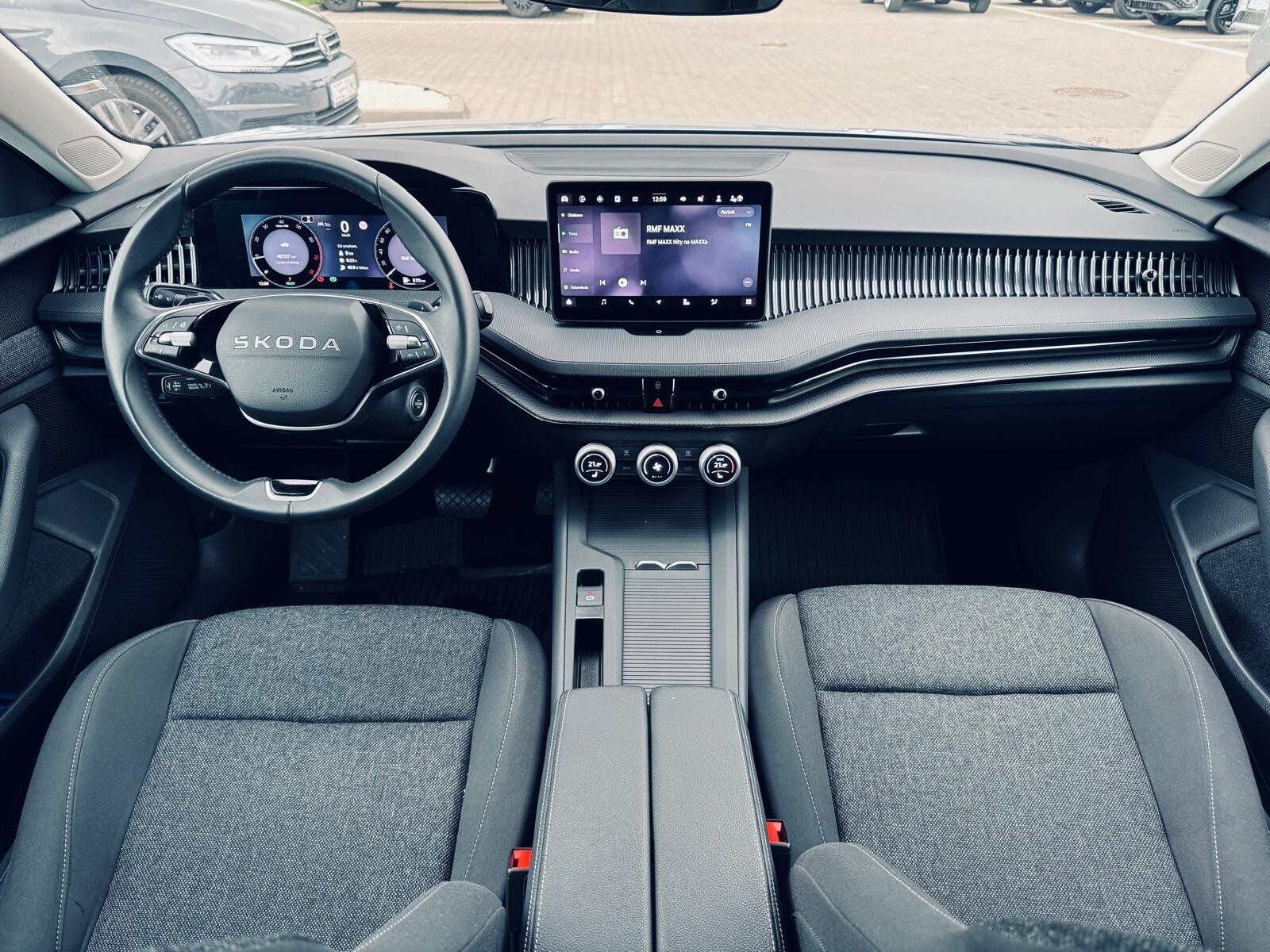 Škoda Superb - zdjęcie 18