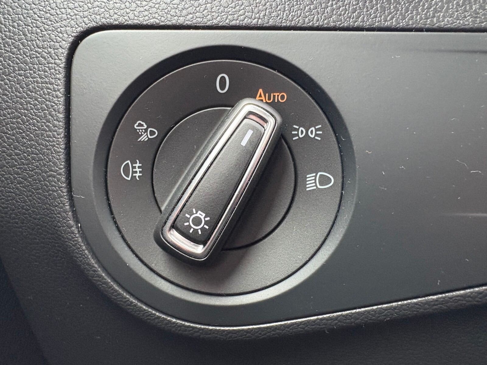 Volkswagen Tiguan Allspace - zdjęcie 25
