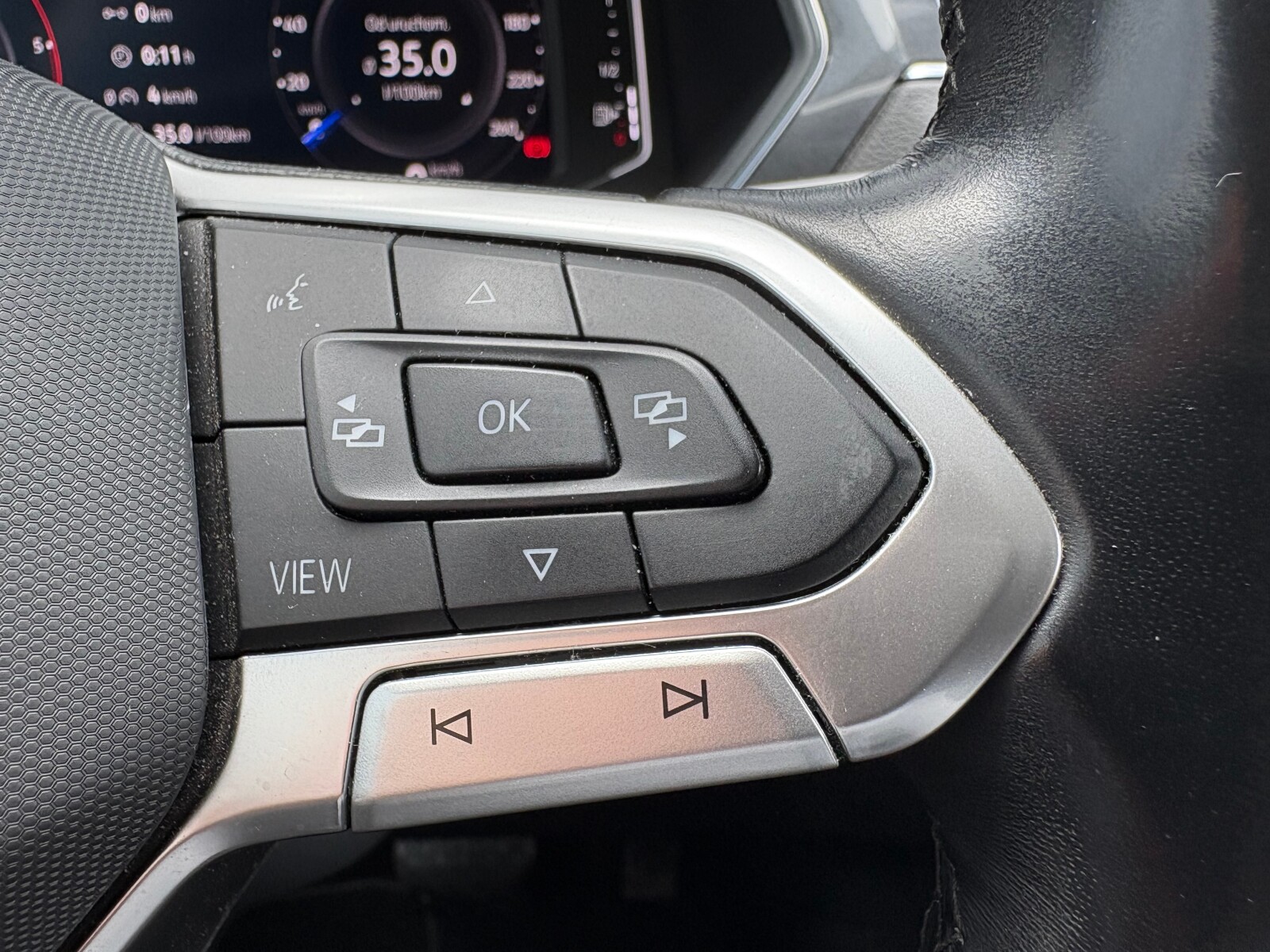 Volkswagen Tiguan Allspace - zdjęcie 24