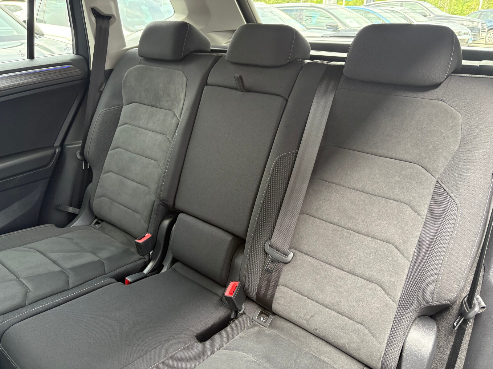 Volkswagen Tiguan Allspace - zdjęcie 13