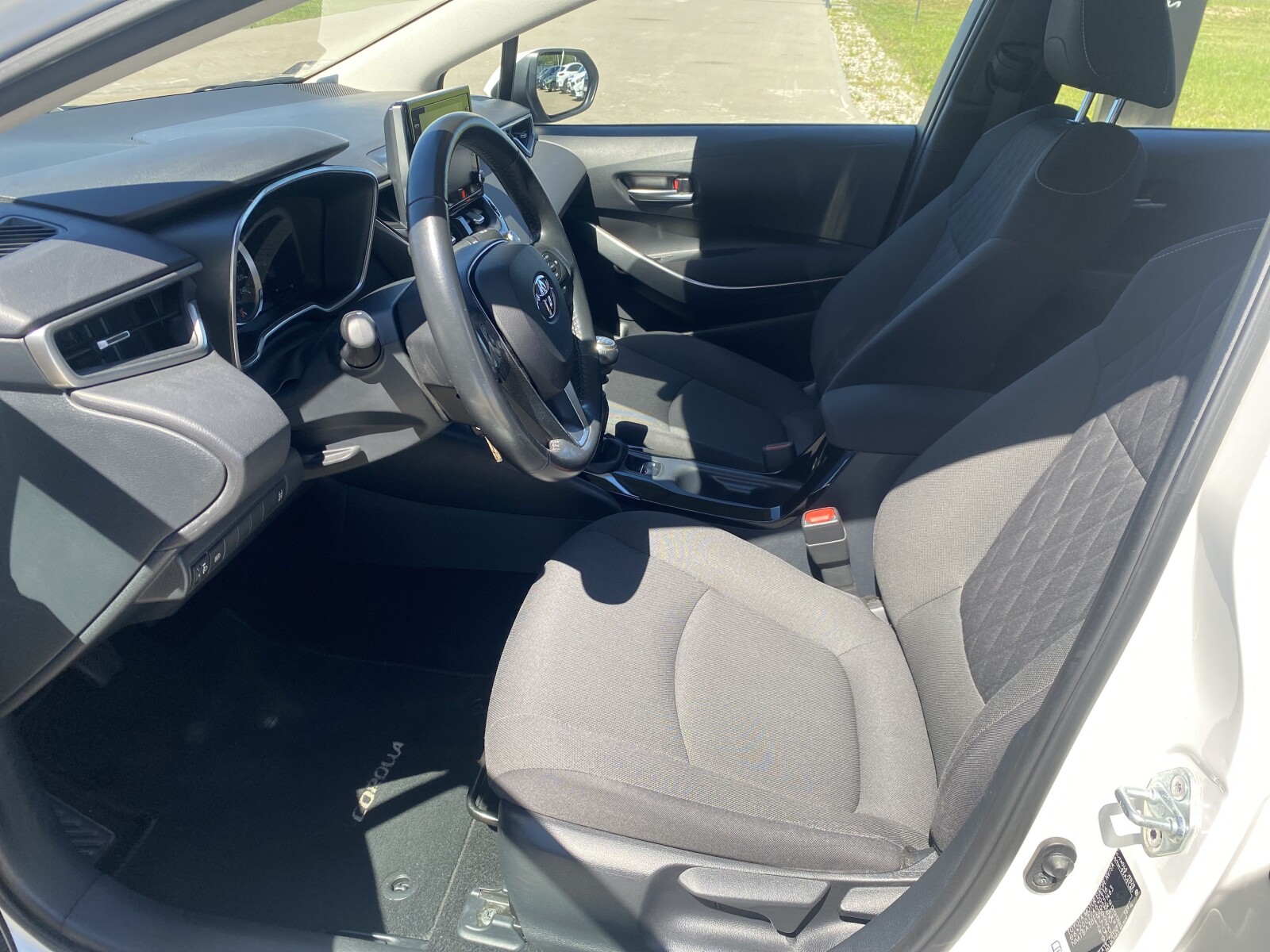 Toyota Corolla - zdjęcie 10