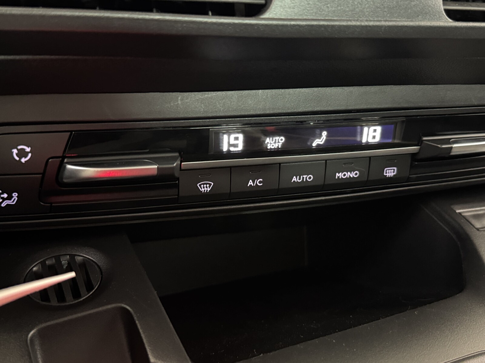 Toyota Proace City Verso - zdjęcie 33