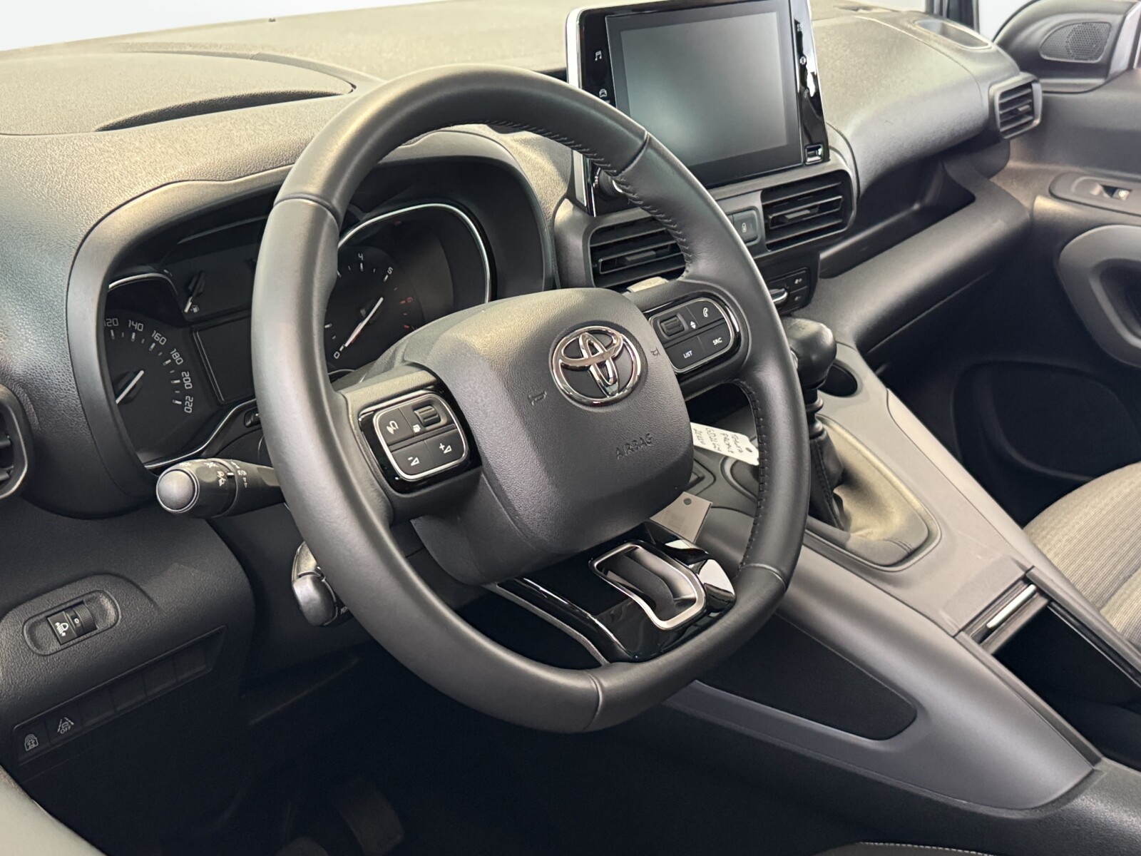 Toyota Proace City Verso - zdjęcie 22